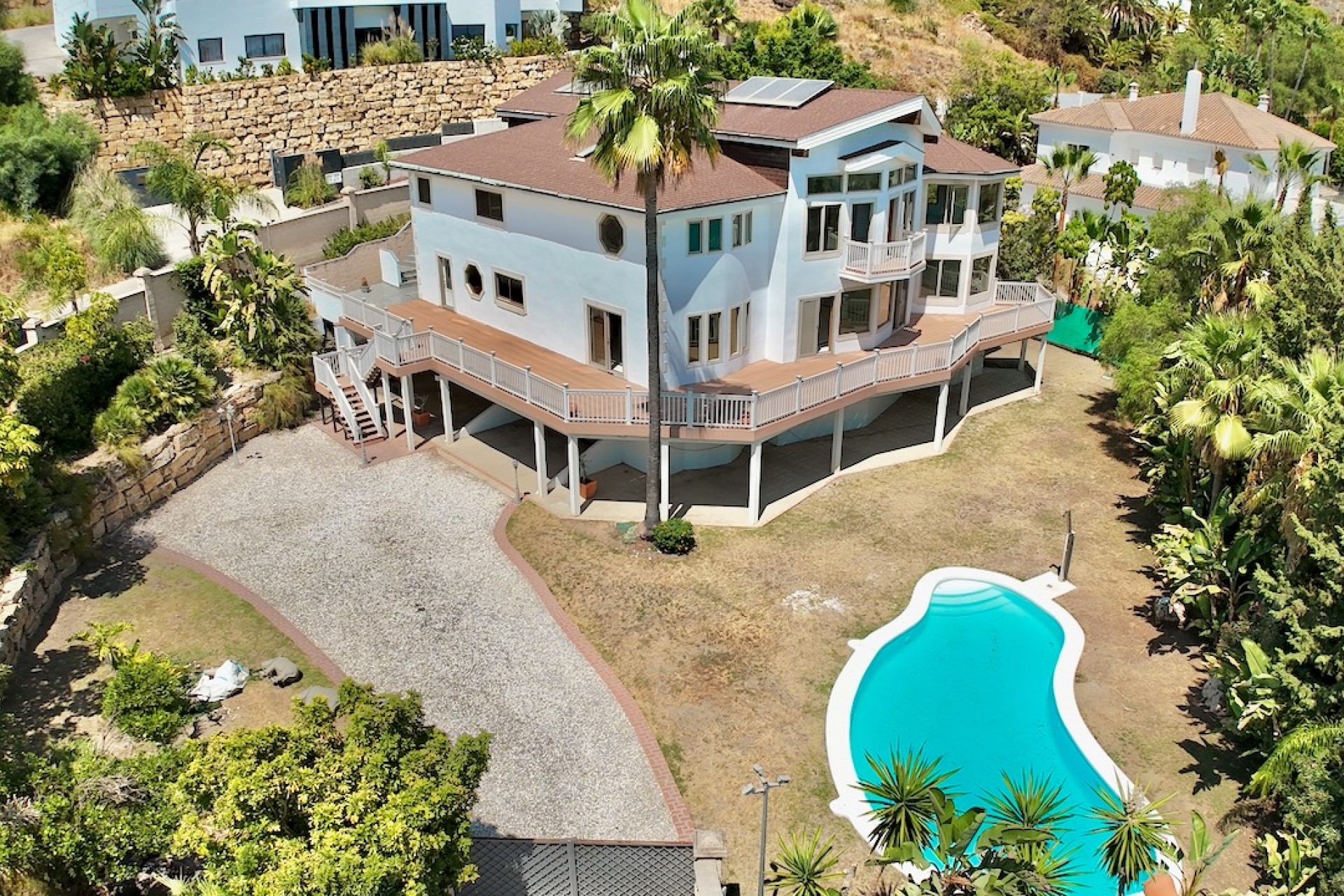 Te koop - Villa -
Benhavis - El Paraiso Alto