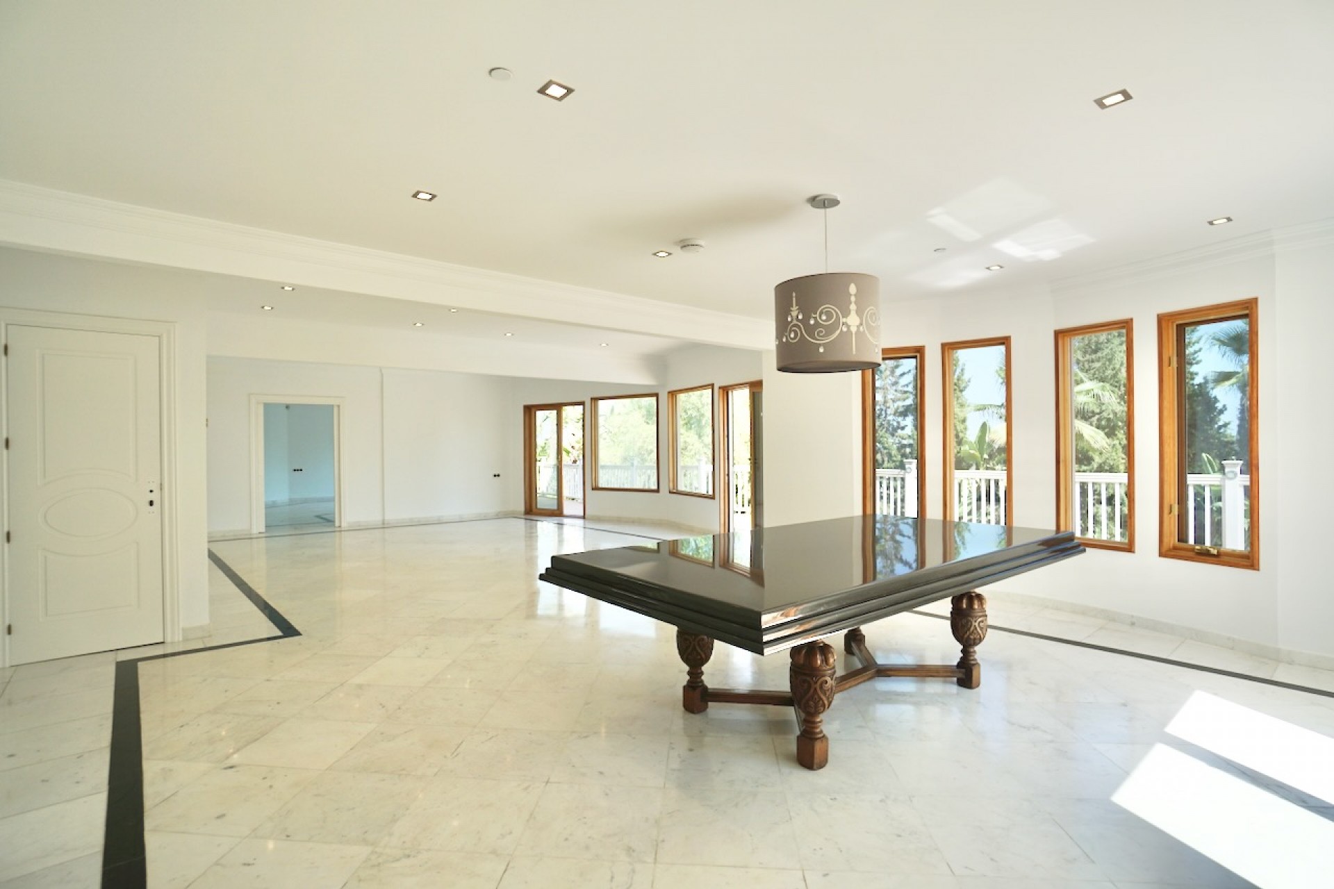 Te koop - Villa -
Benhavis - El Paraiso Alto