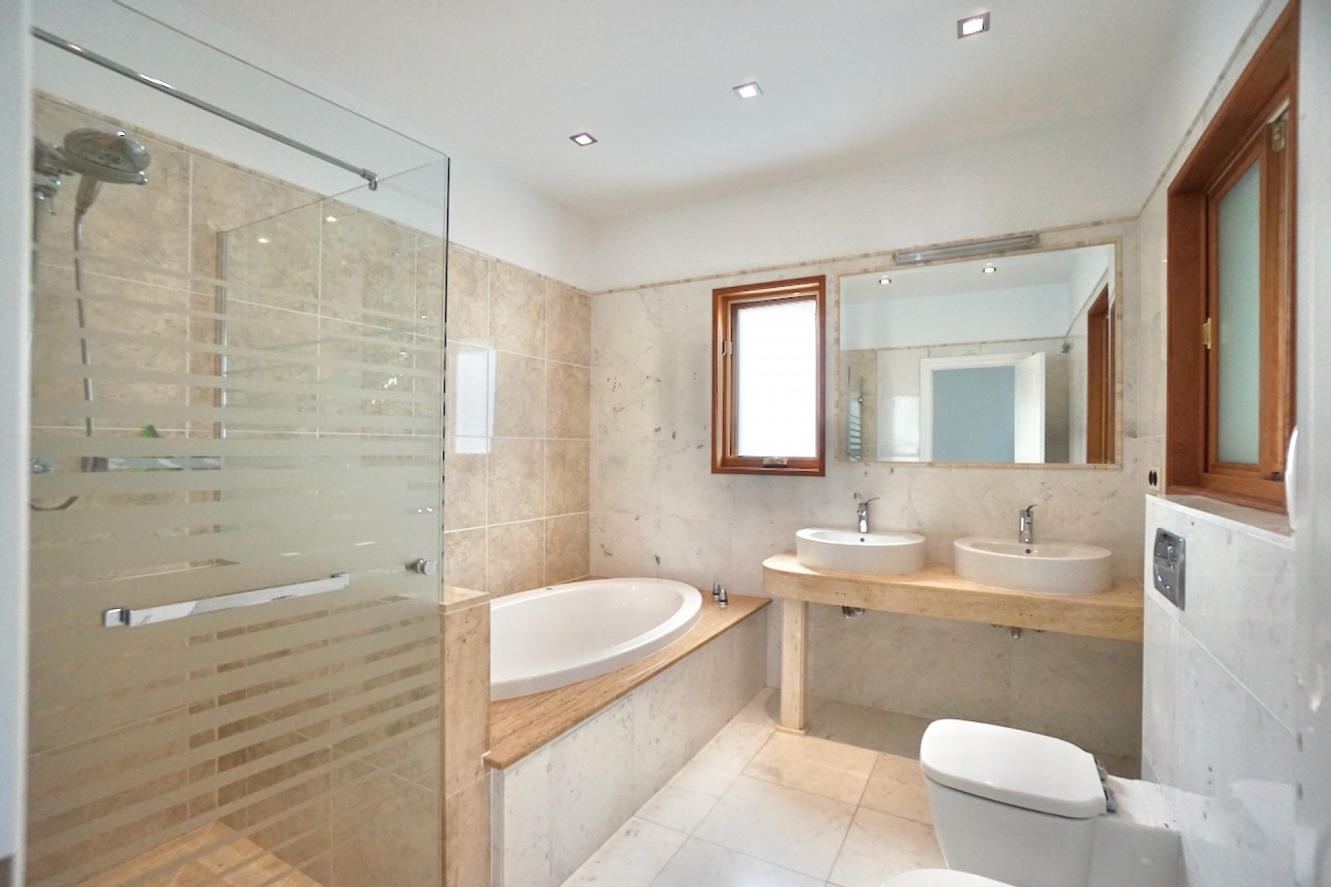 Te koop - Villa -
Benhavis - El Paraiso Alto