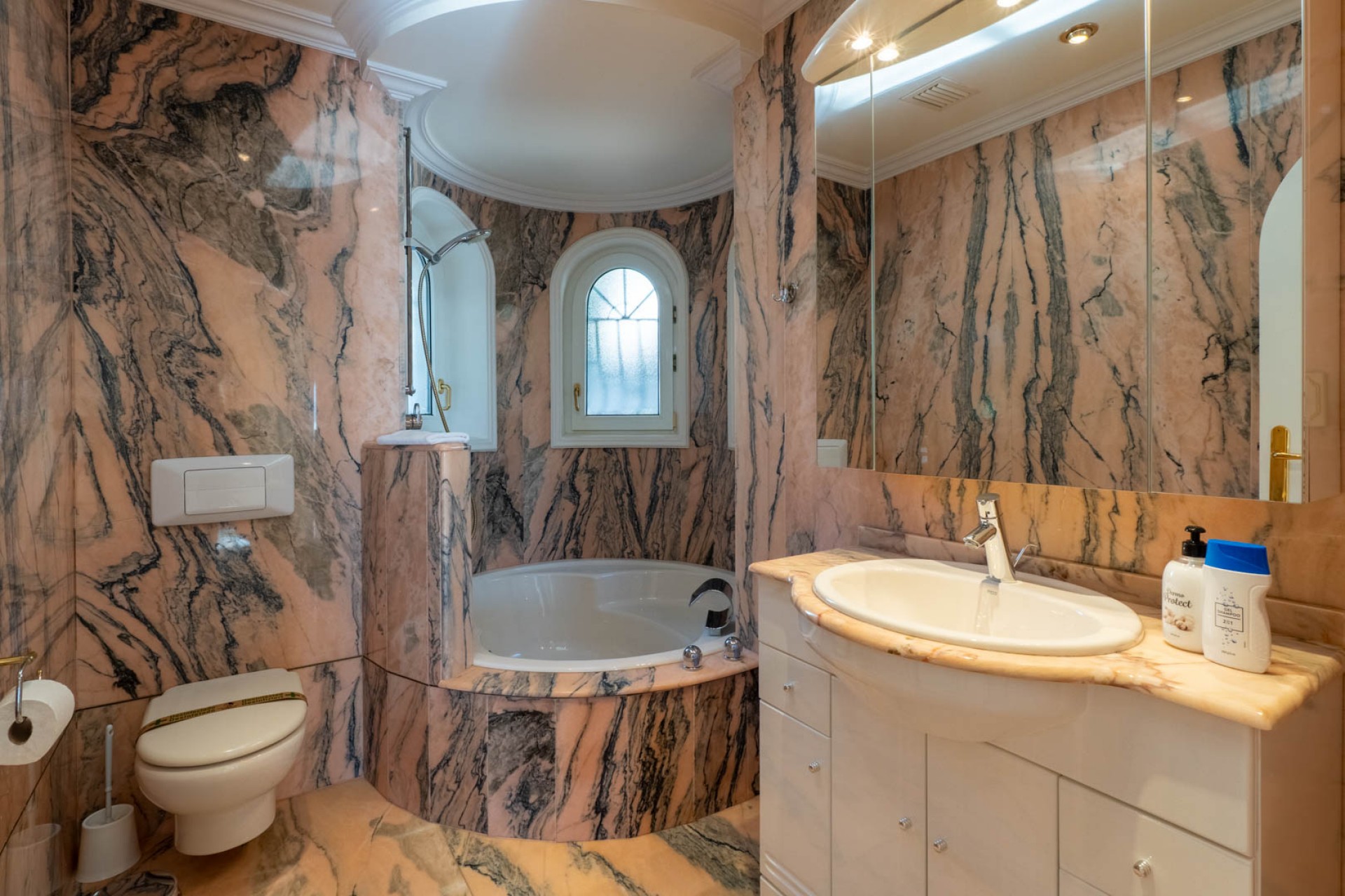 Te koop - Villa -
Benissa