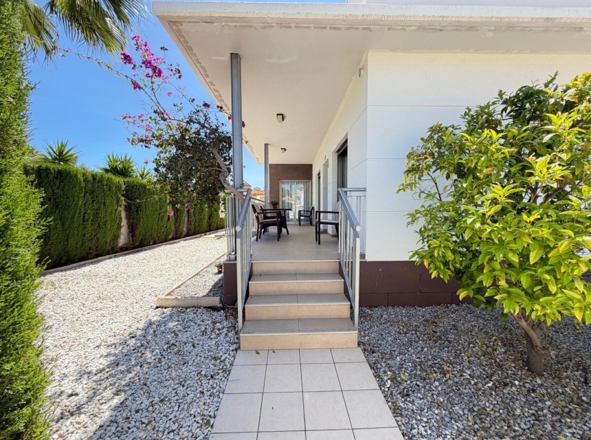 Te koop - Villa -
Ciudad Quesada - Doña Pepa
