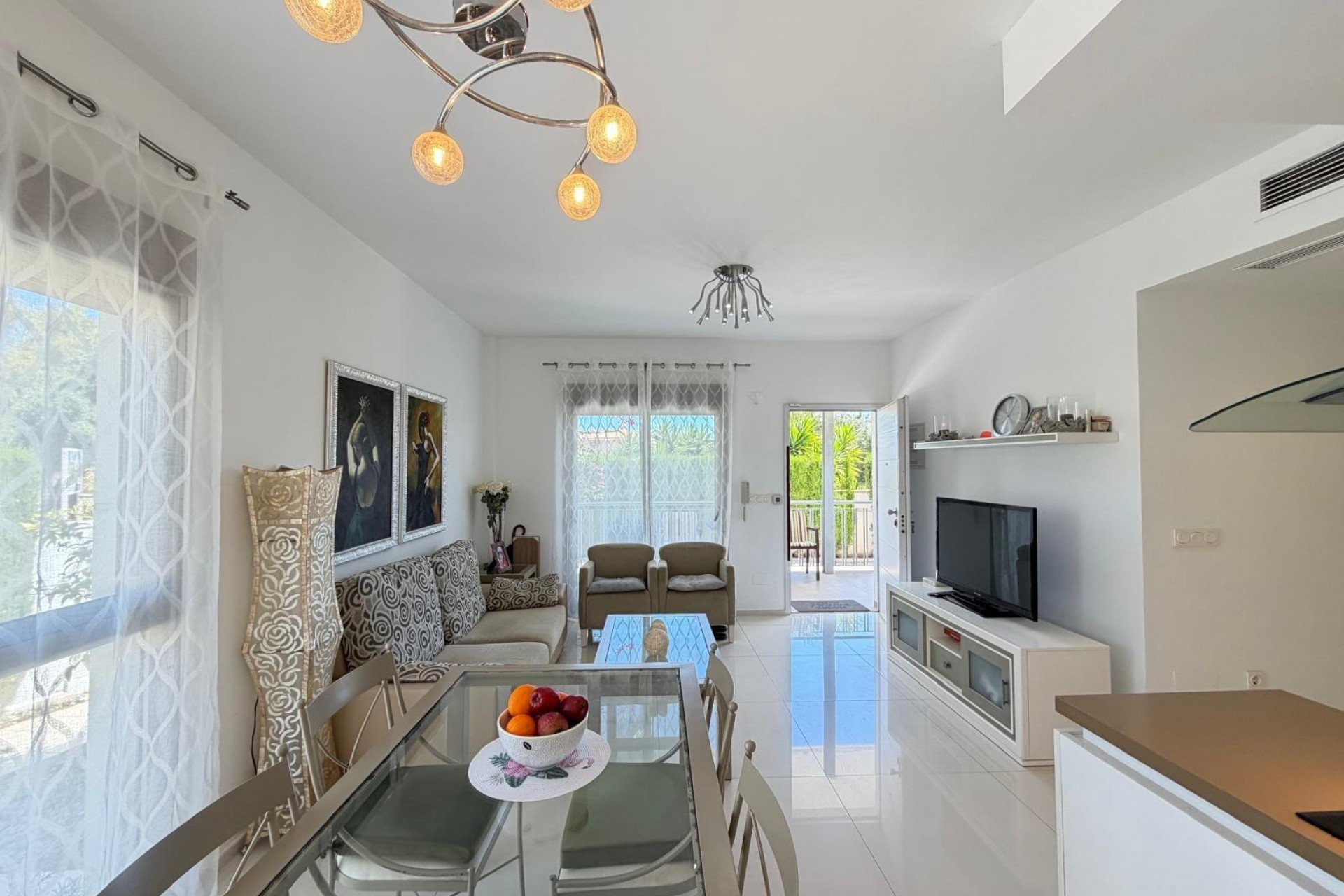 Te koop - Villa -
Ciudad Quesada - Doña Pepa