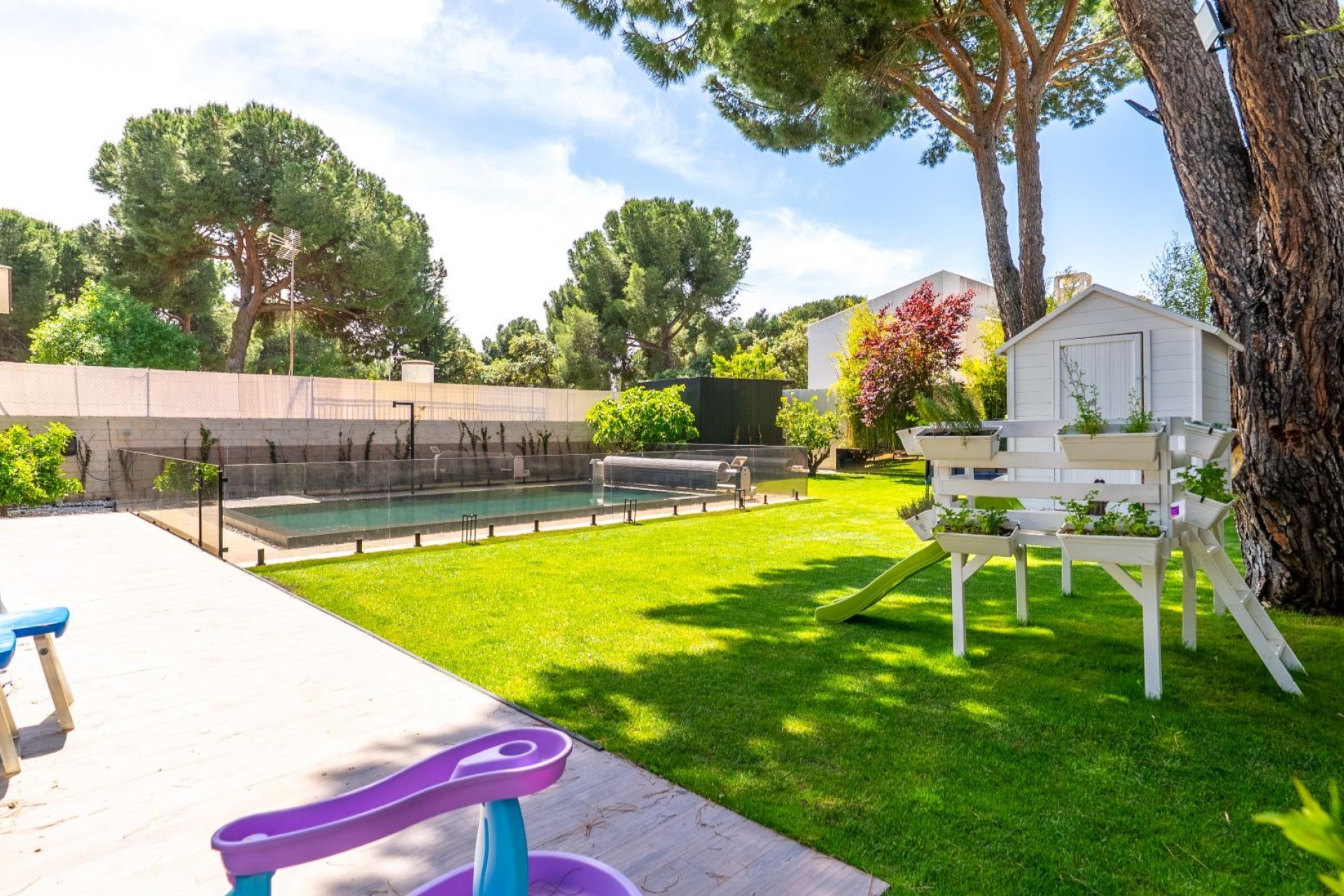 Te koop - Villa de Lujo -
Pozuelo de Alarcon - La Cabaña