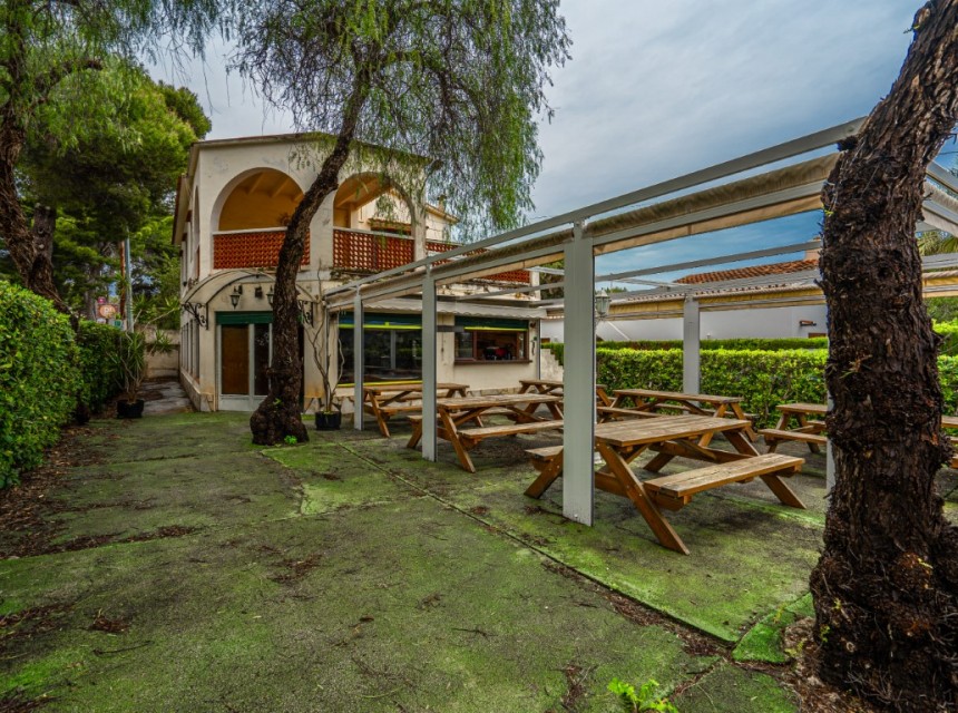 Te koop - Villa -
Denia