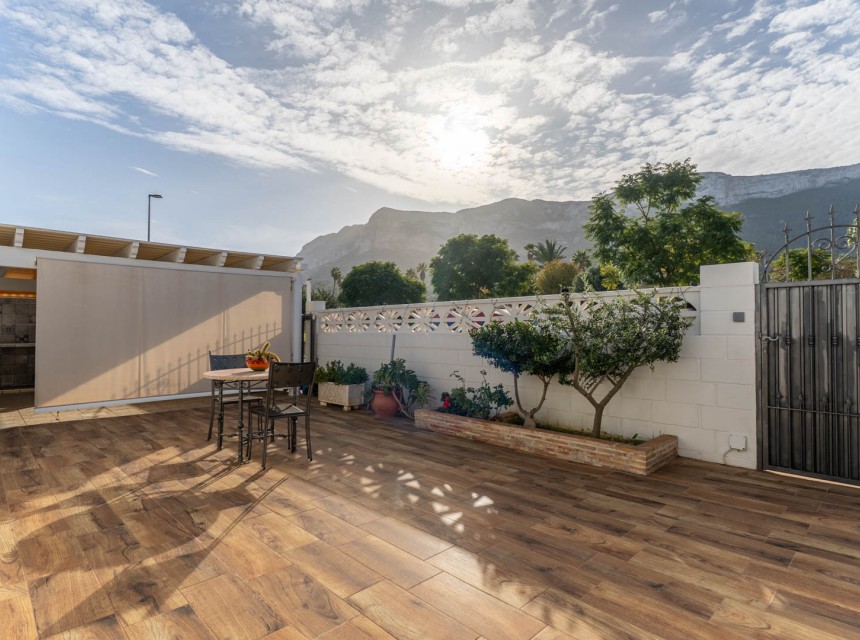 Te koop - Villa -
Denia