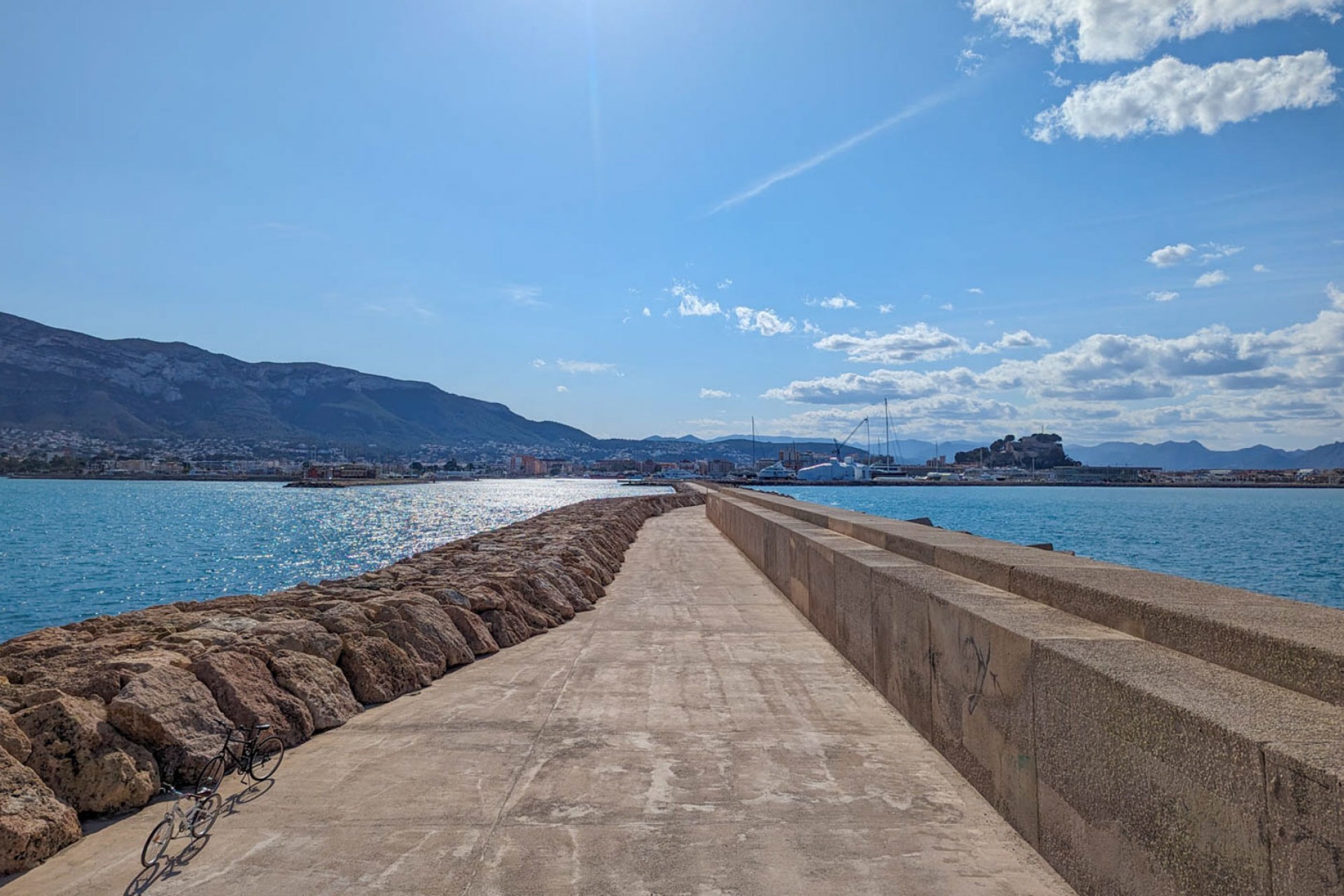 Te koop - Villa -
Denia