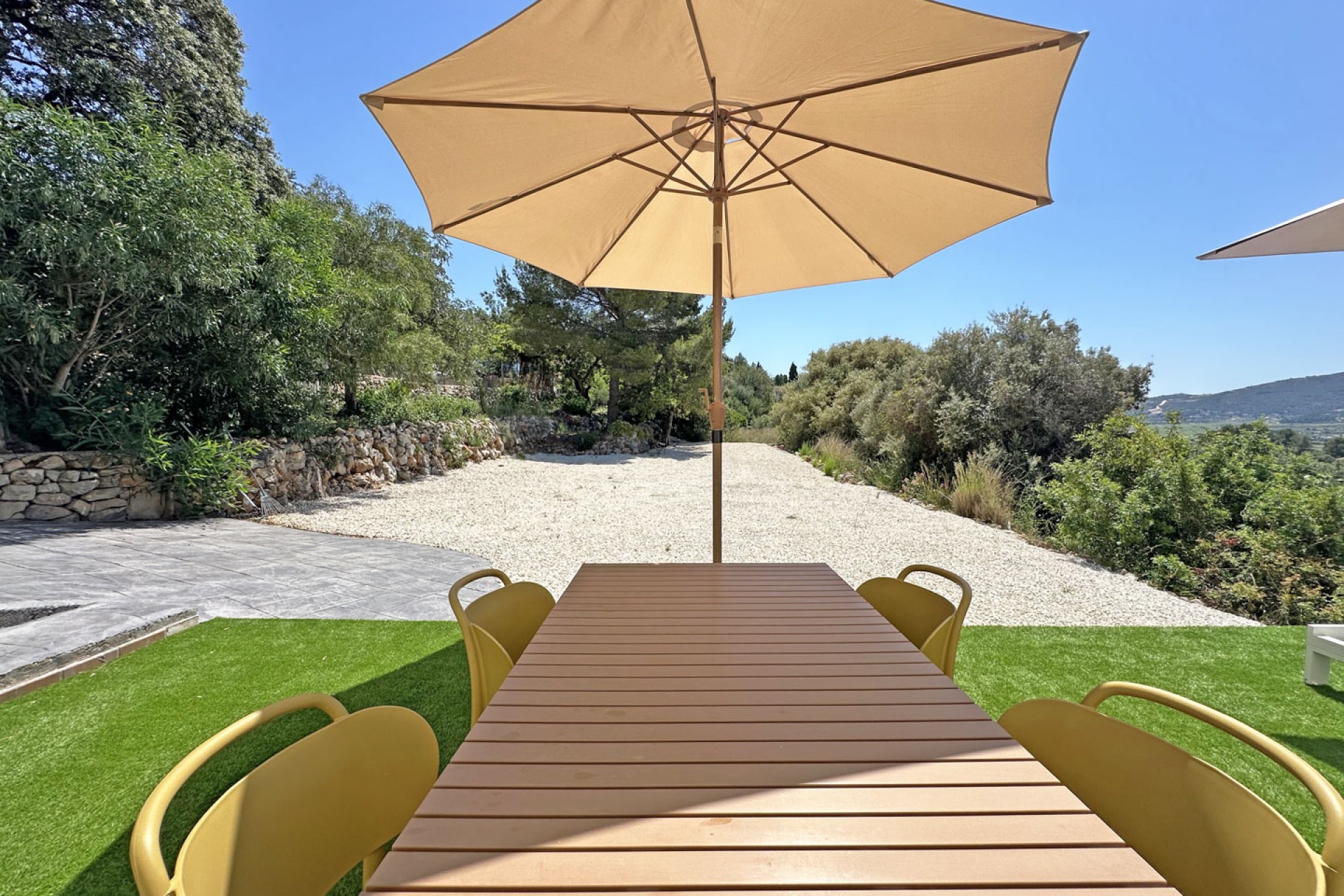 Te koop - Villa -
Jalon