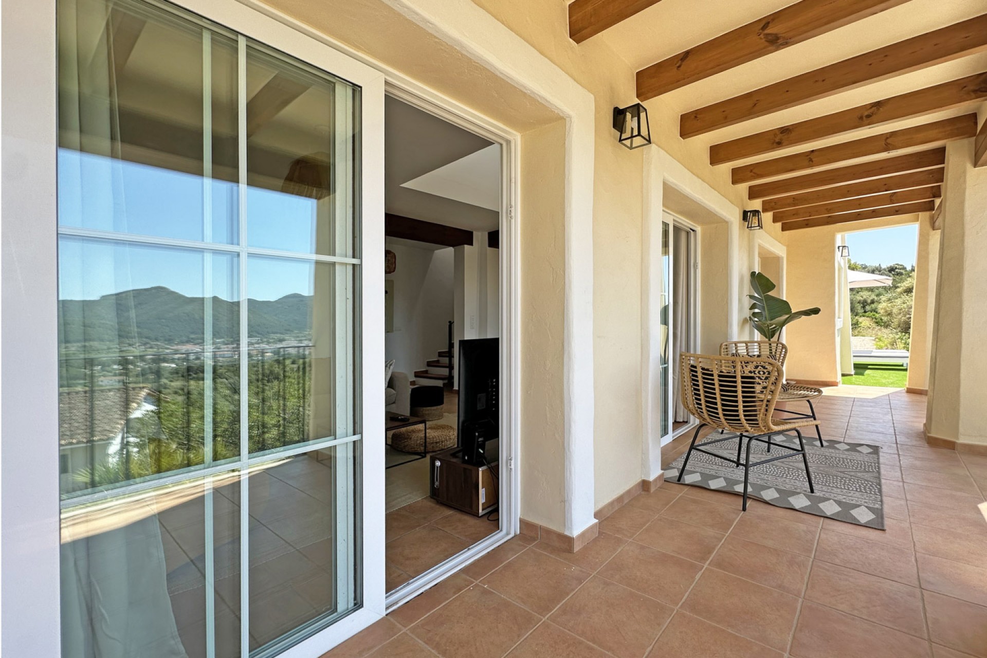 Te koop - Villa -
Jalon