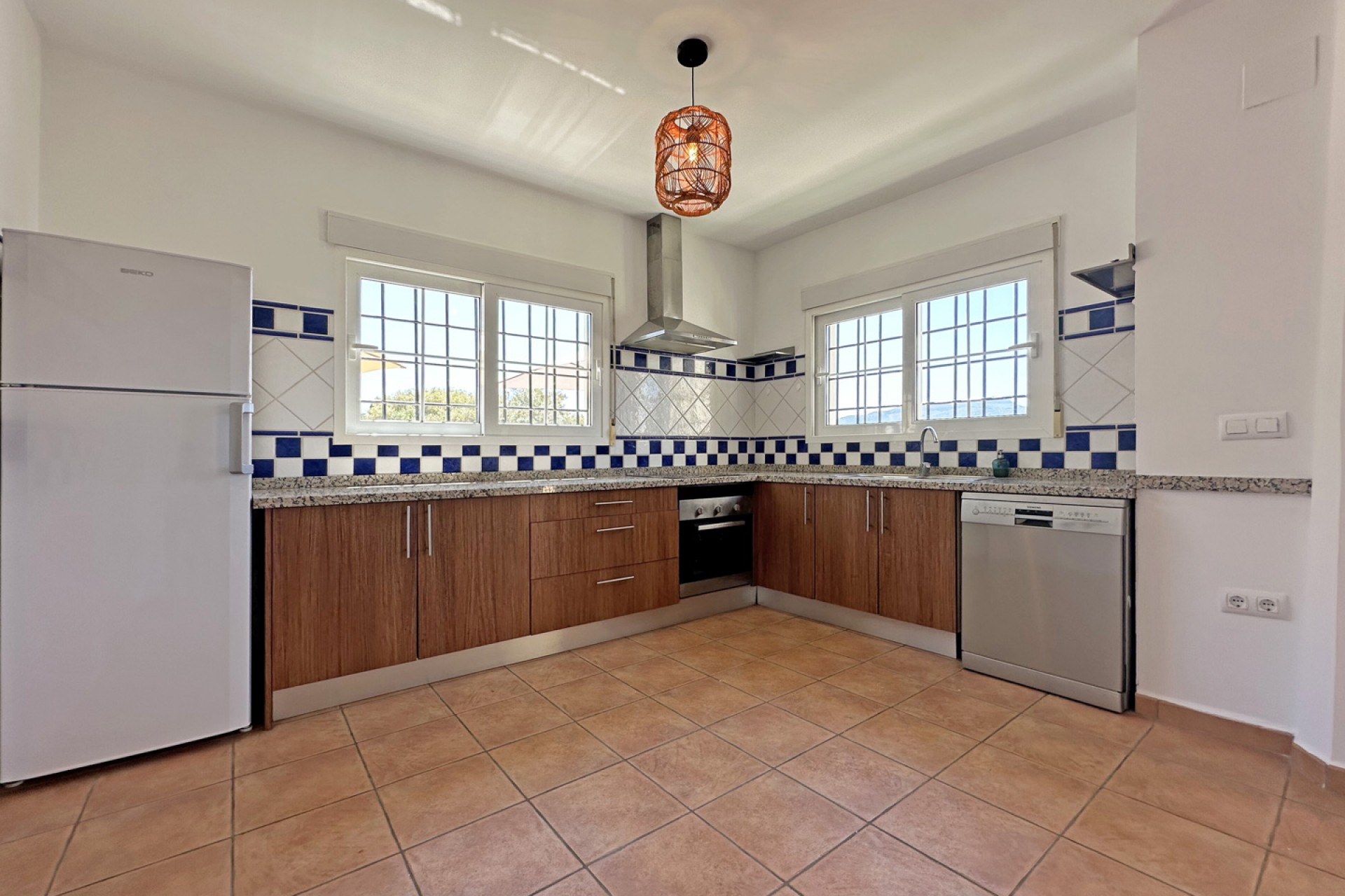 Te koop - Villa -
Jalon