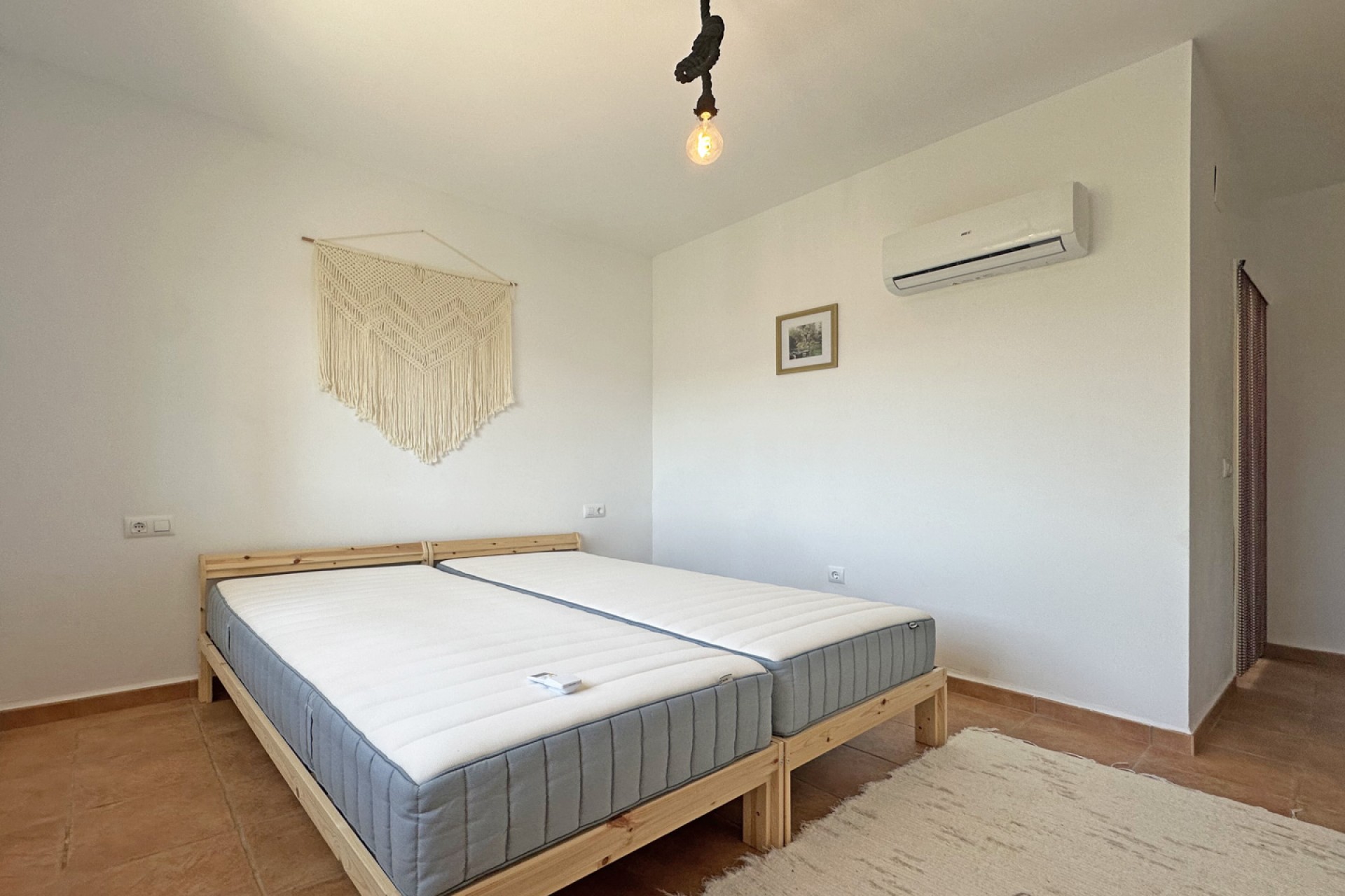 Te koop - Villa -
Jalon