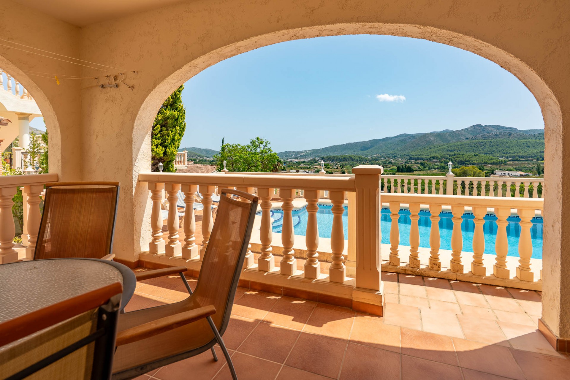 Te koop - Villa -
Jalon