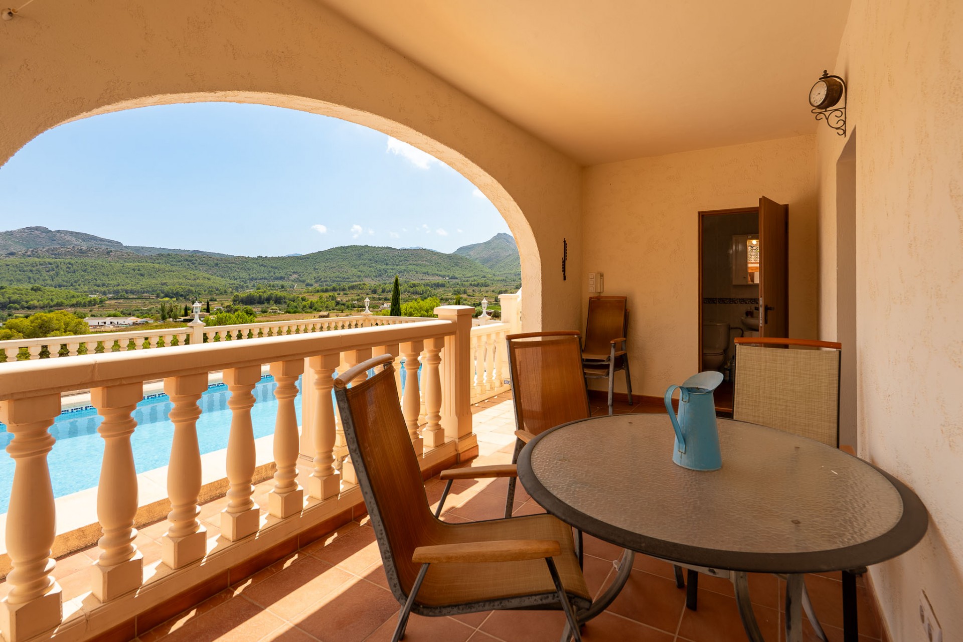 Te koop - Villa -
Jalon