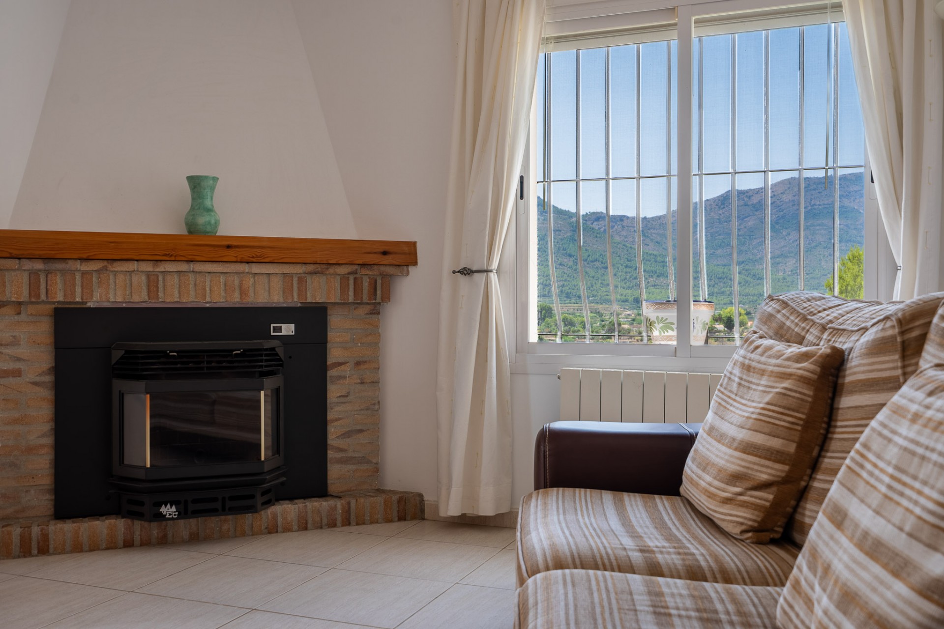 Te koop - Villa -
Jalon