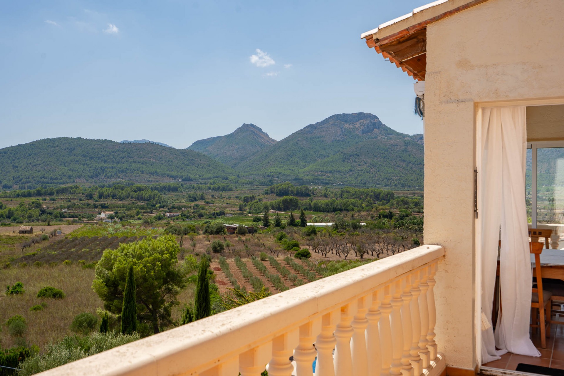 Te koop - Villa -
Jalon