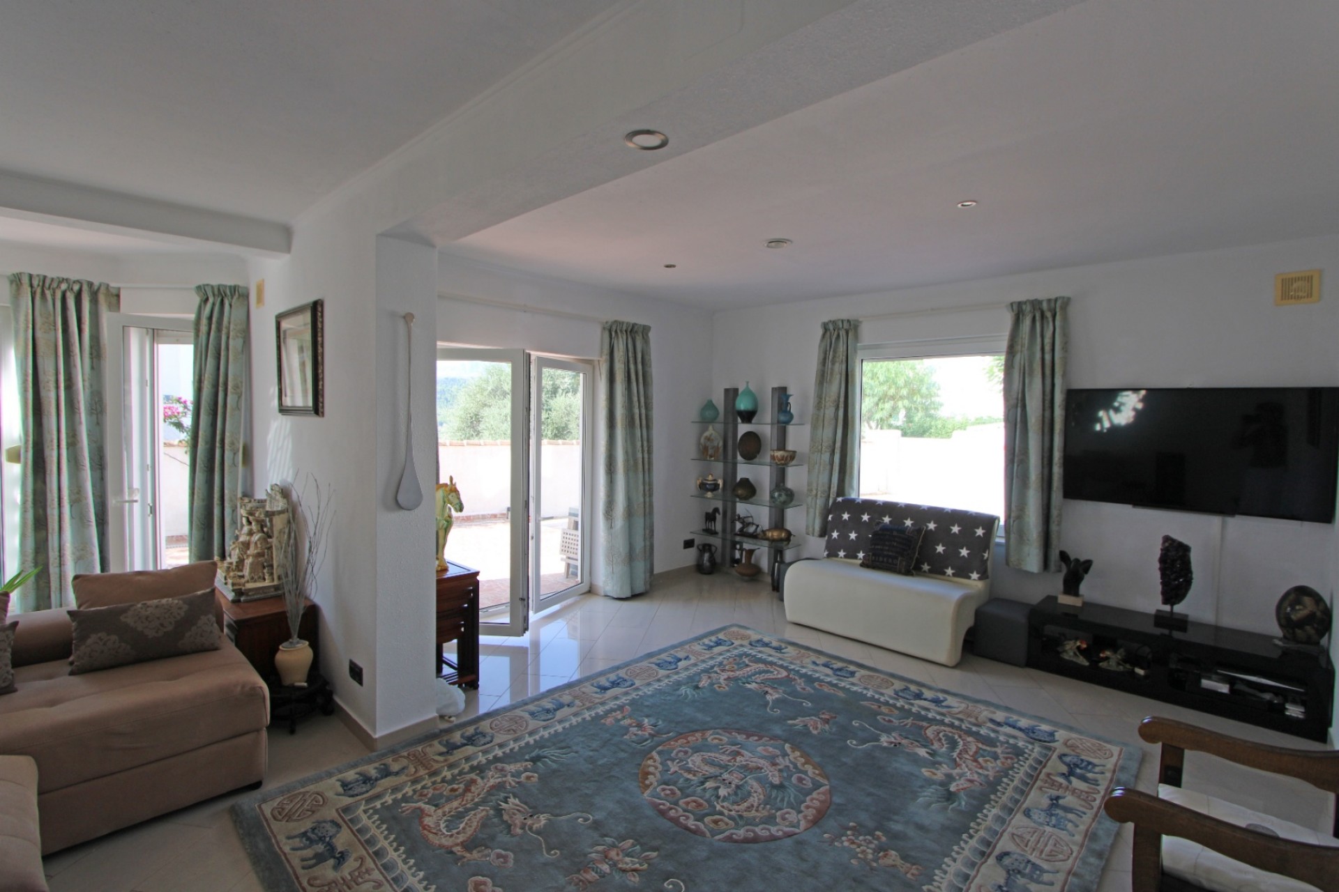 Te koop - Villa -
Jalon