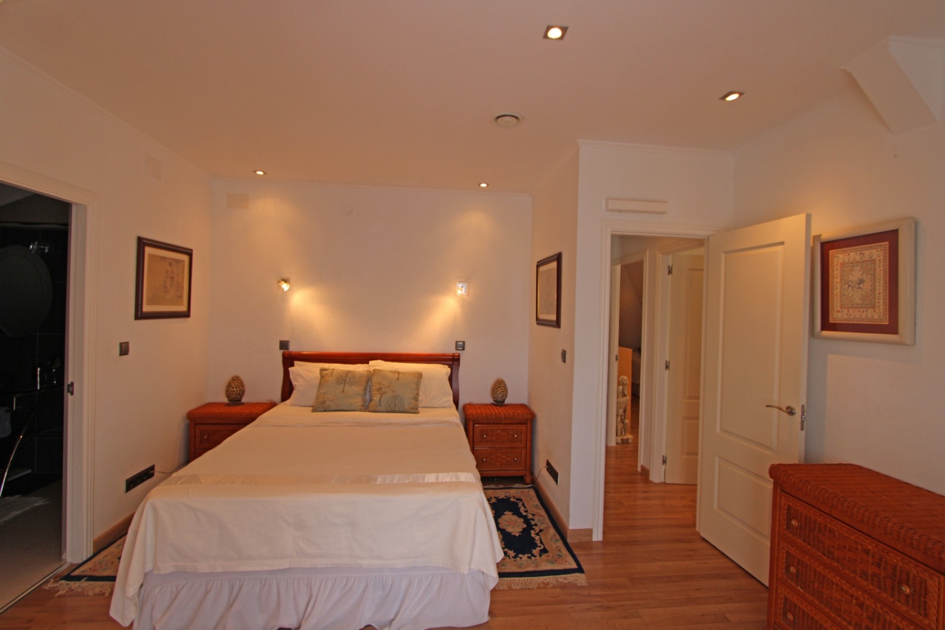 Te koop - Villa -
Jalon