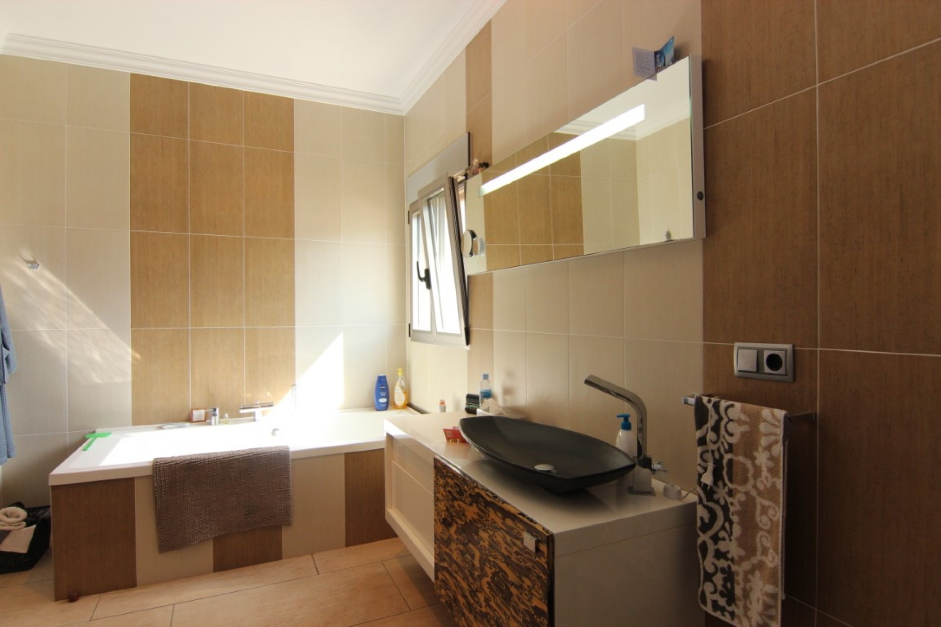 Te koop - Villa -
Javea