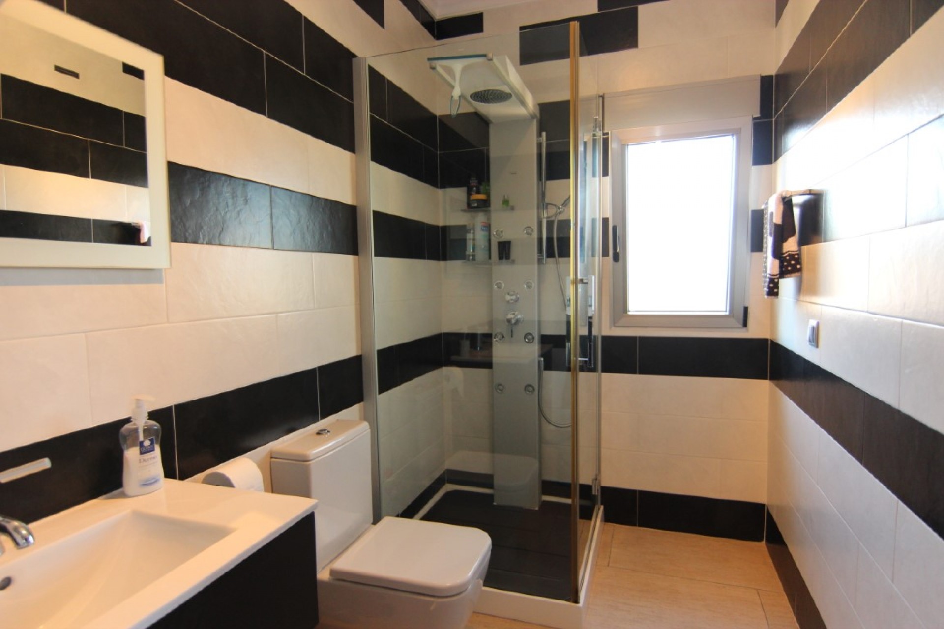 Te koop - Villa -
Javea