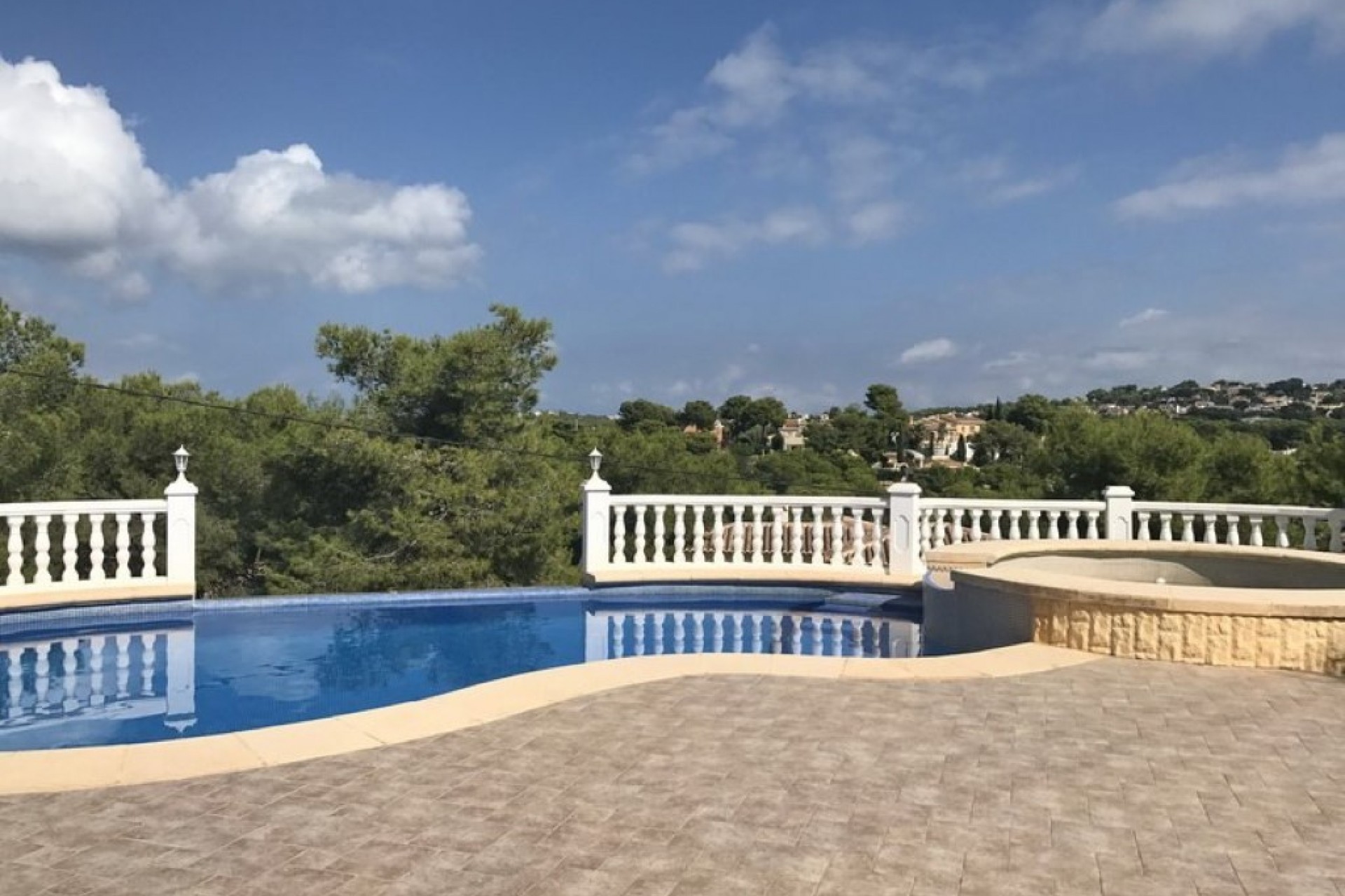 Te koop - Villa -
Javea