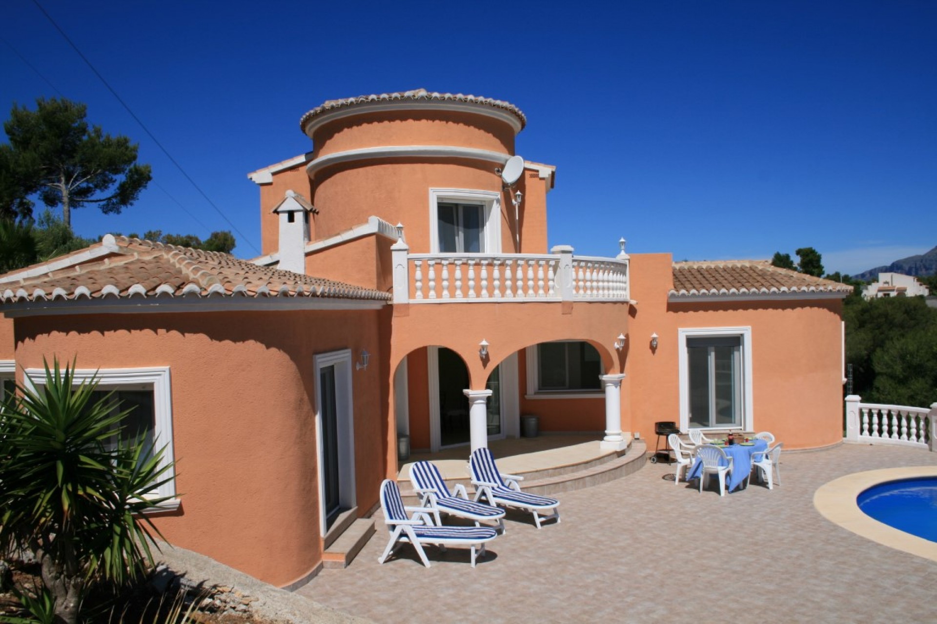 Te koop - Villa -
Javea
