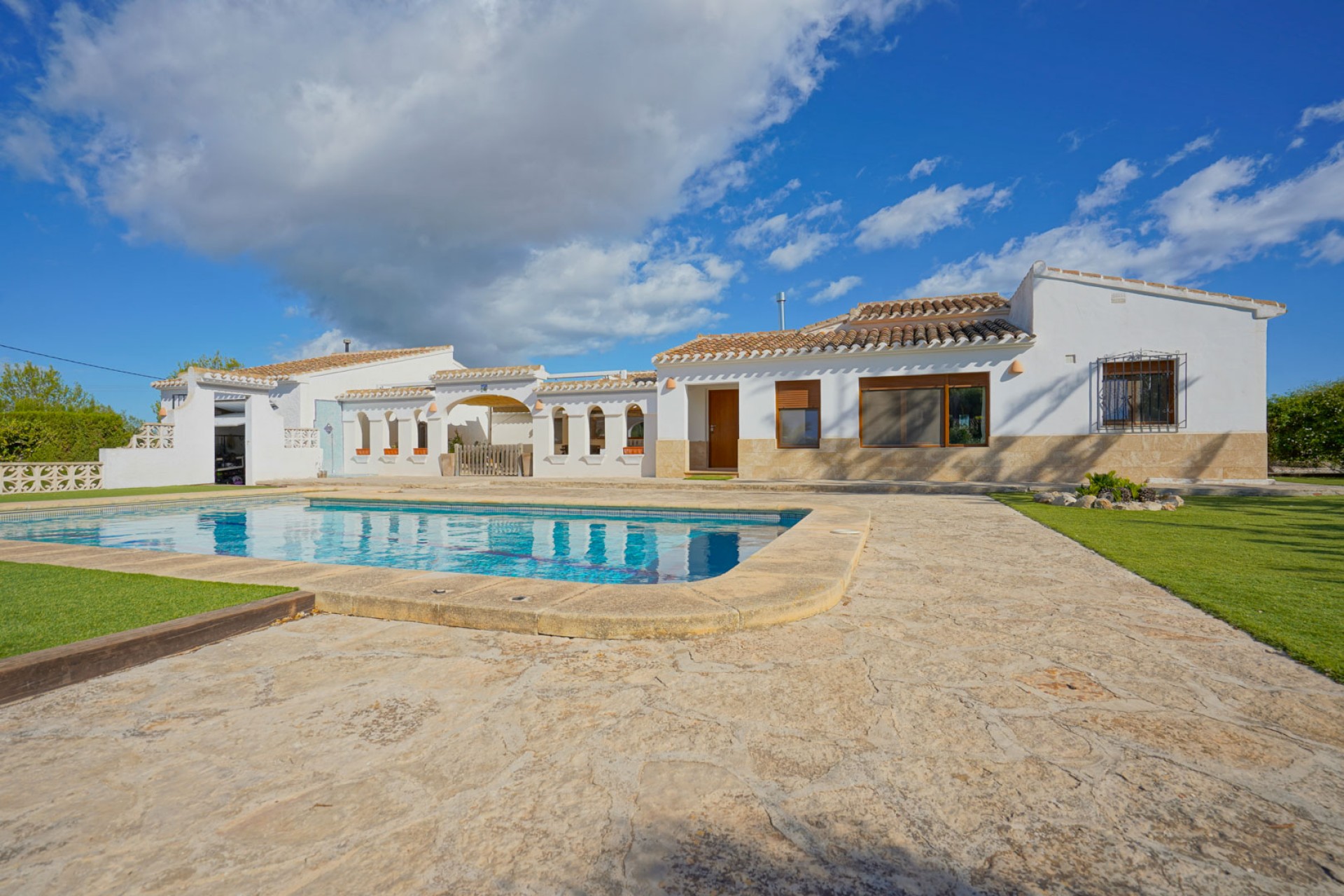 Te koop - Villa -
Javea