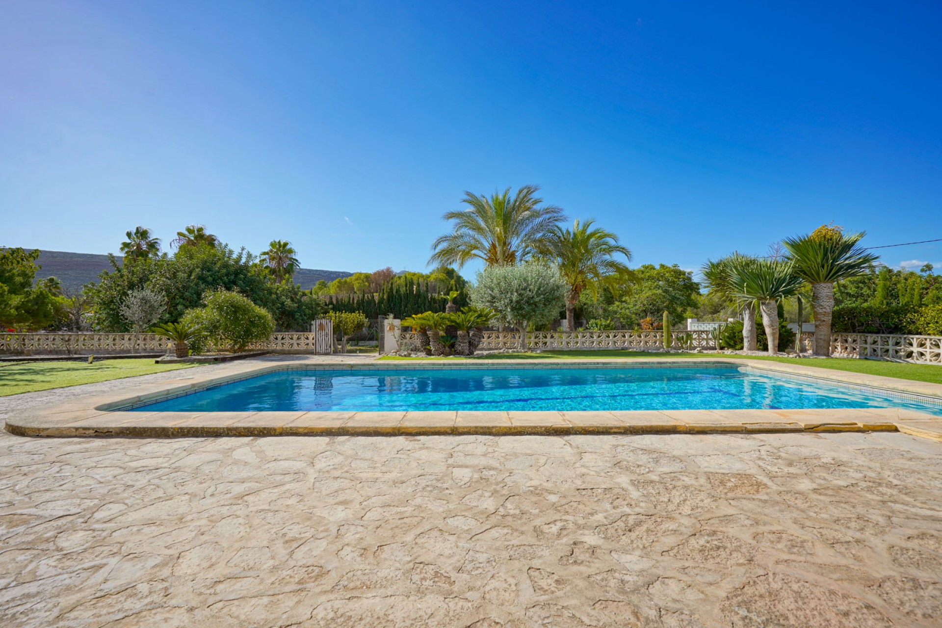 Te koop - Villa -
Javea