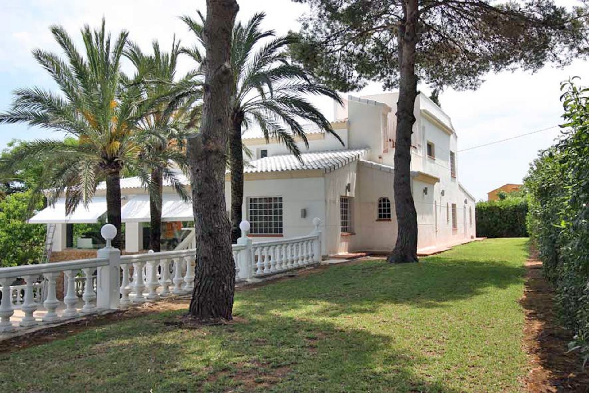 Te koop - Villa -
Javea
