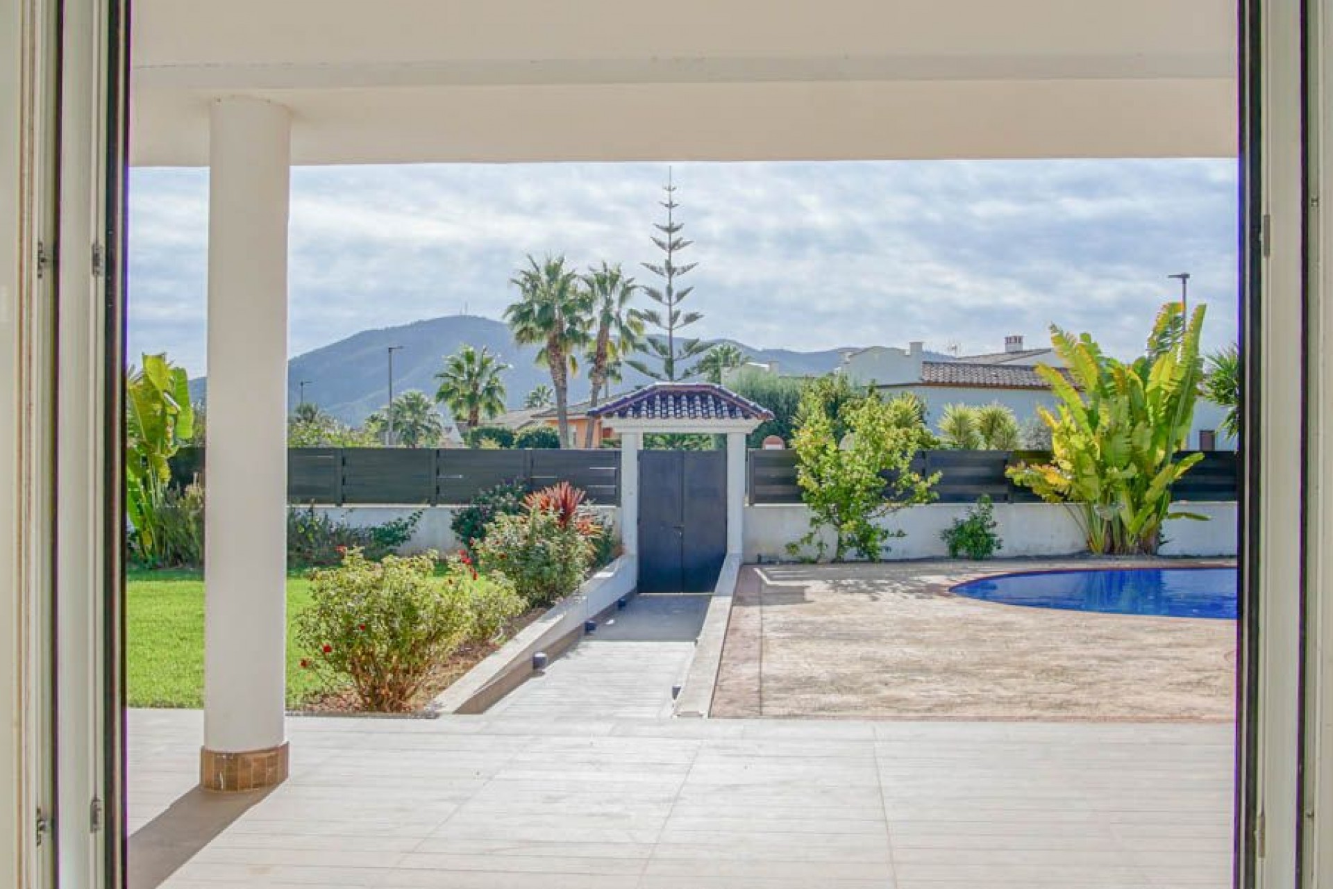 Te koop - Villa -
l'Alfas del Pi - Alfaz del PI Pueblo-Urbanizaciones