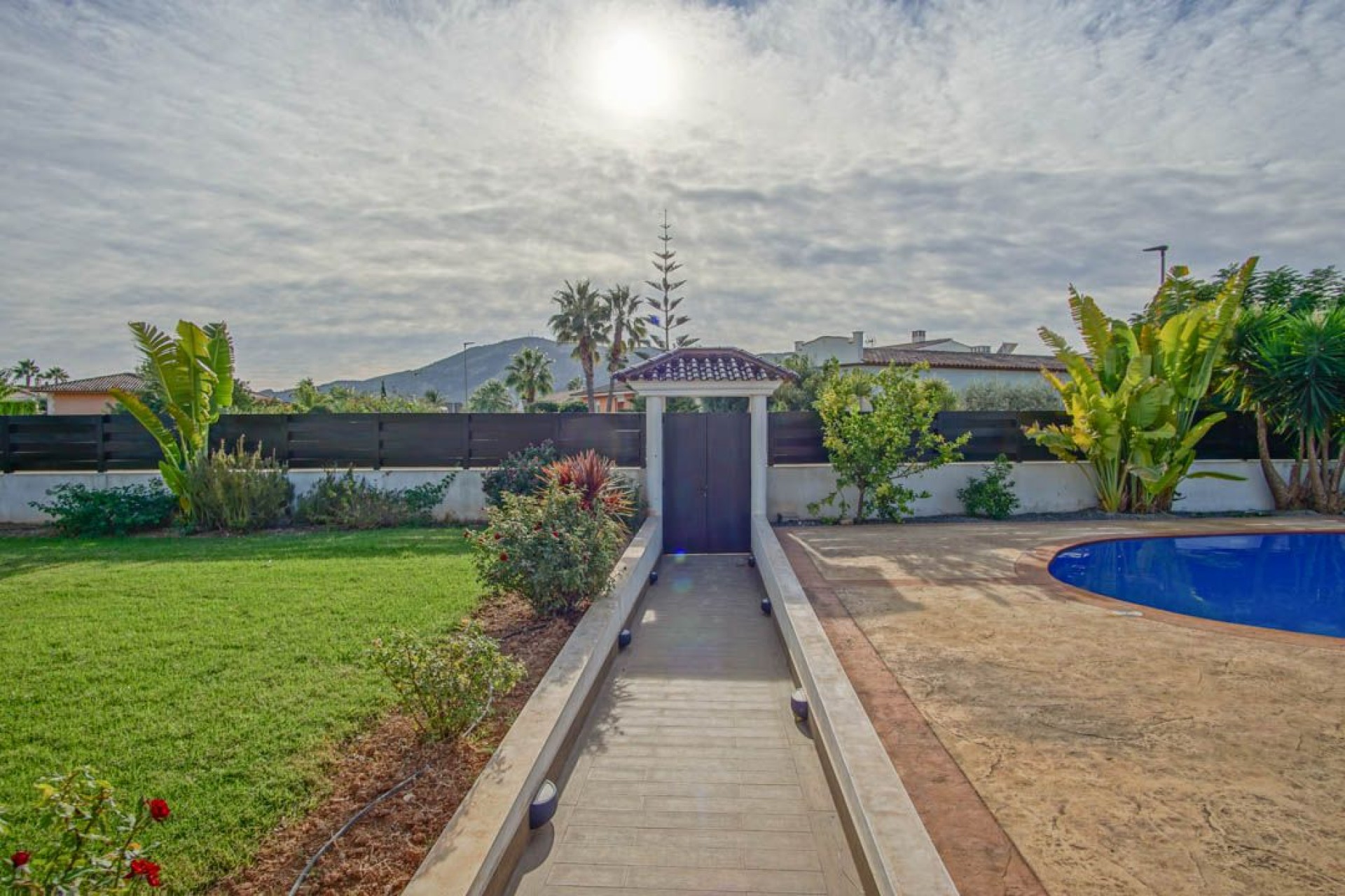 Te koop - Villa -
l'Alfas del Pi - Alfaz del PI Pueblo-Urbanizaciones