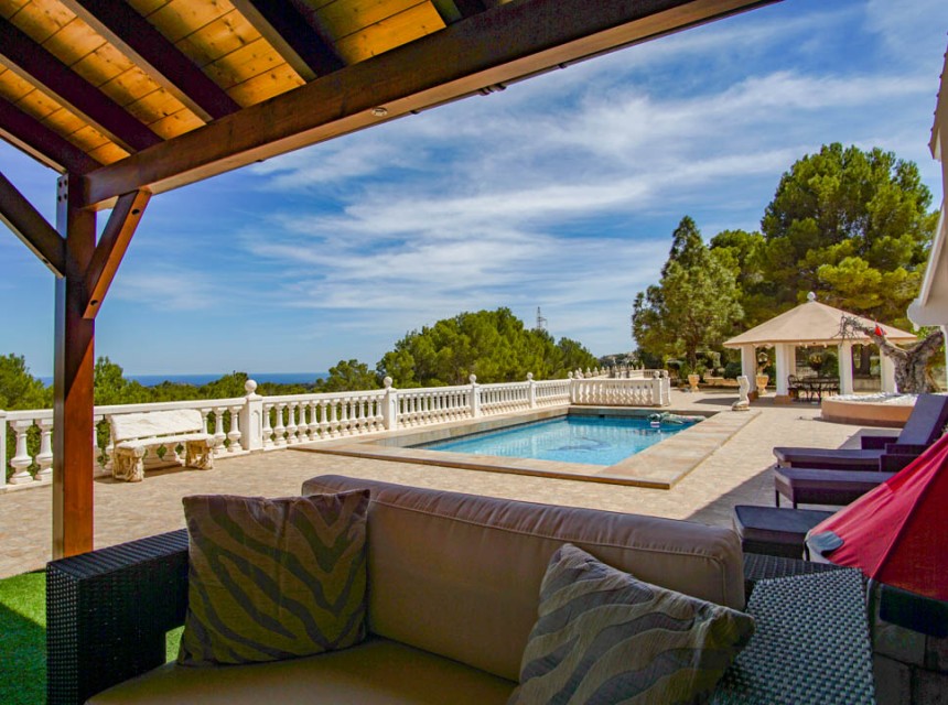 Te koop - Villa -
La Nucia