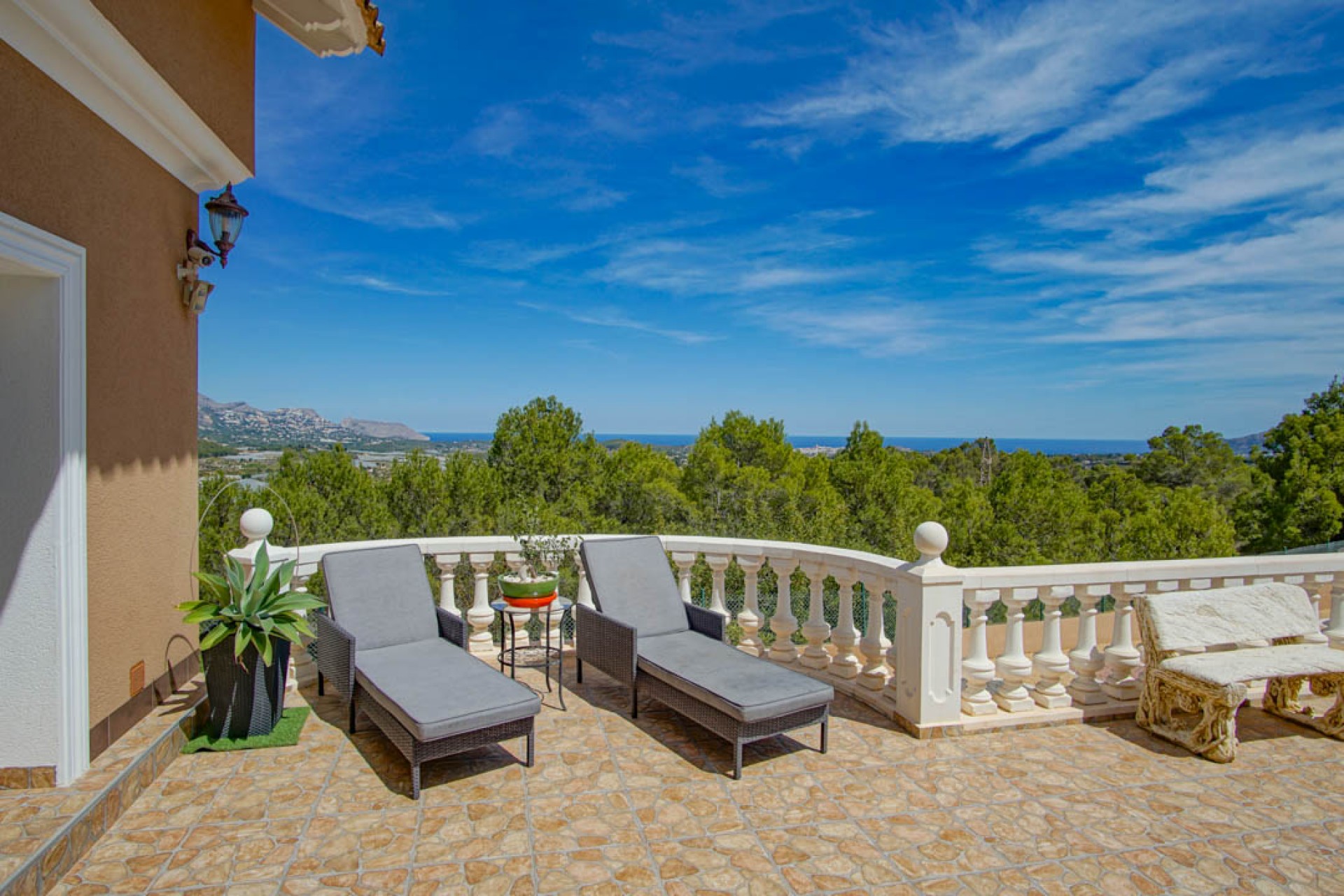 Te koop - Villa -
La Nucia