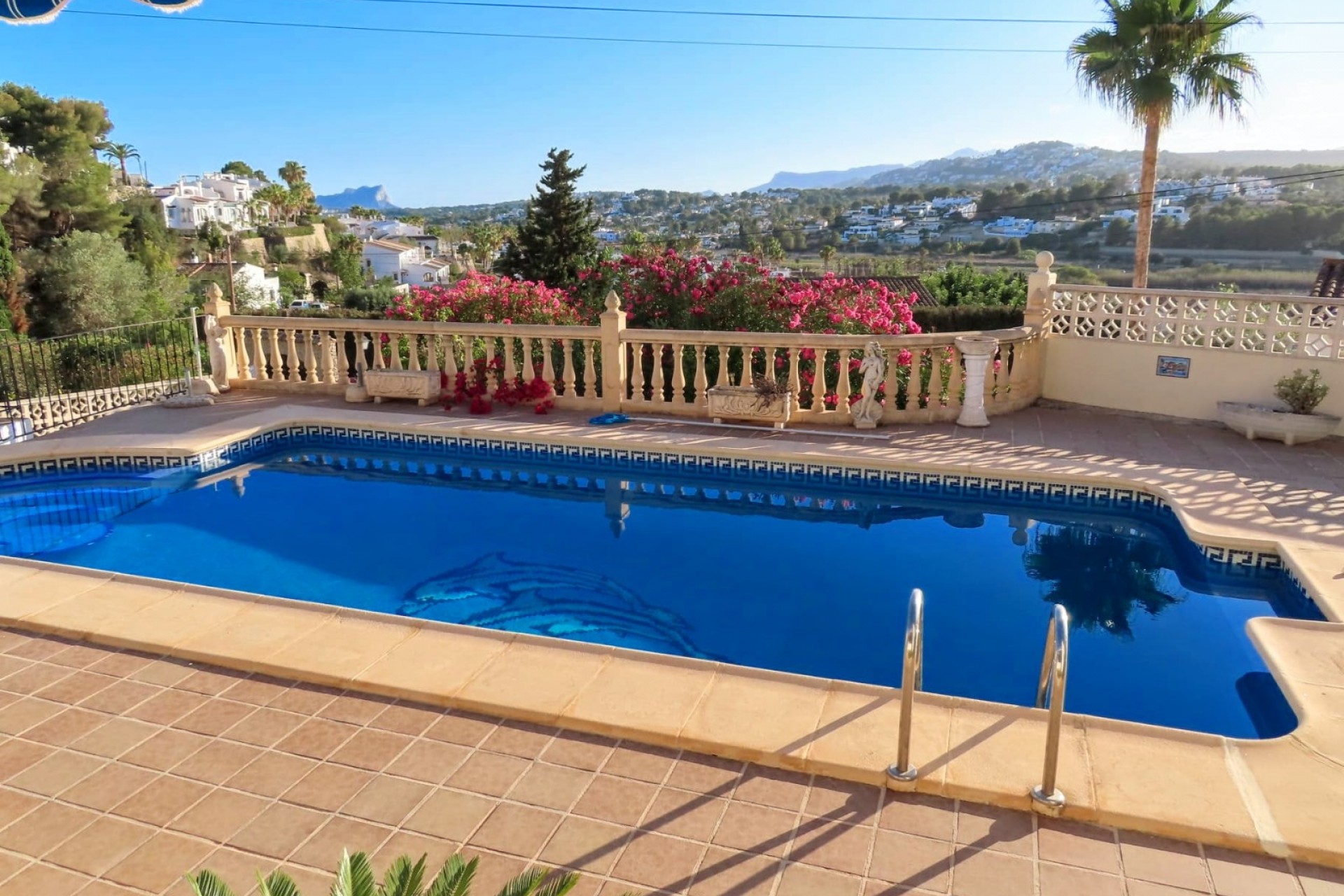 Te koop - Villa -
Moraira - Alcazar