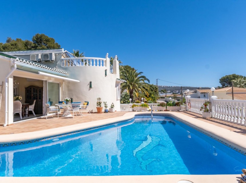 Te koop - Villa -
Moraira - Benimeit