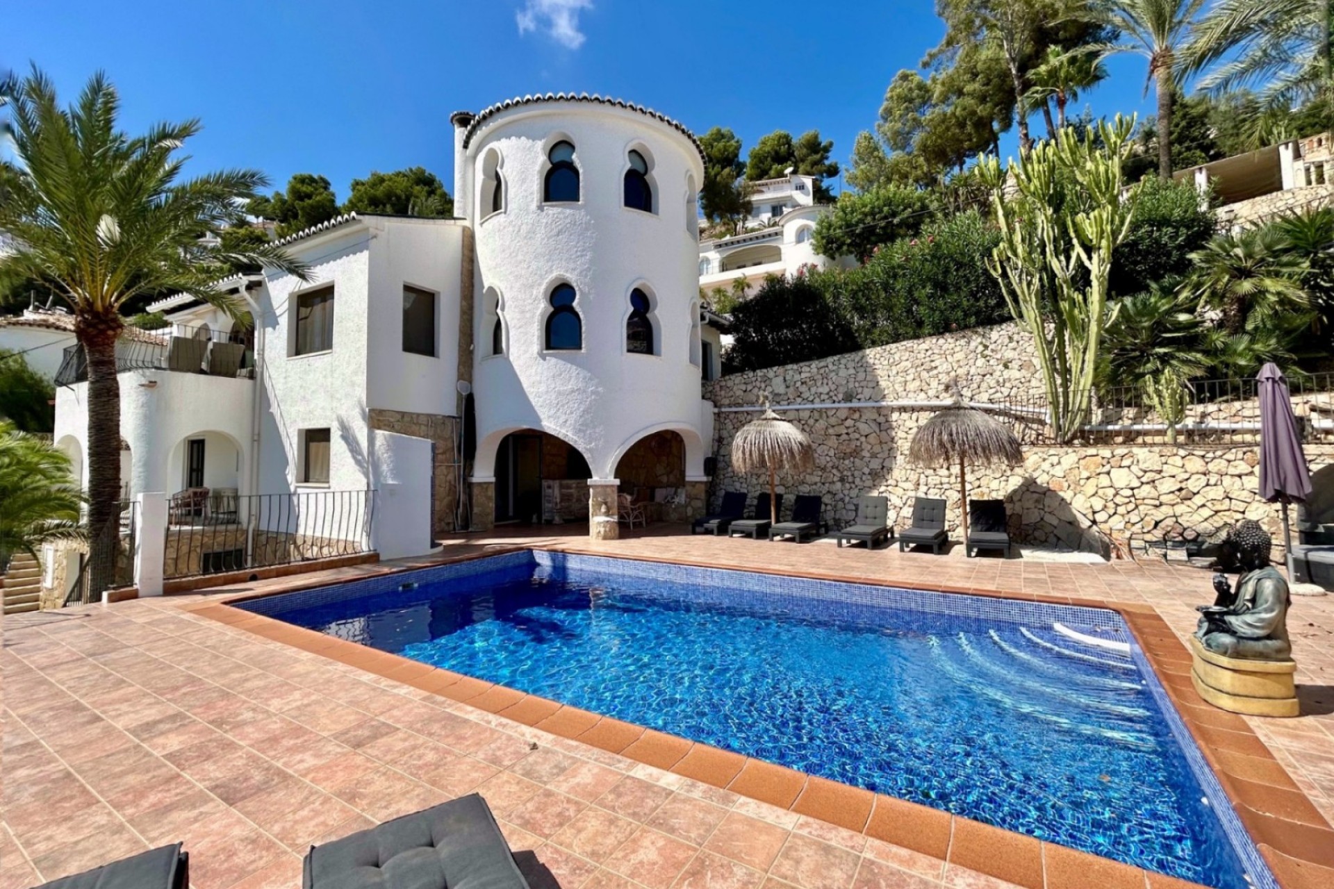 Te koop - Villa -
Moraira - Benimeit