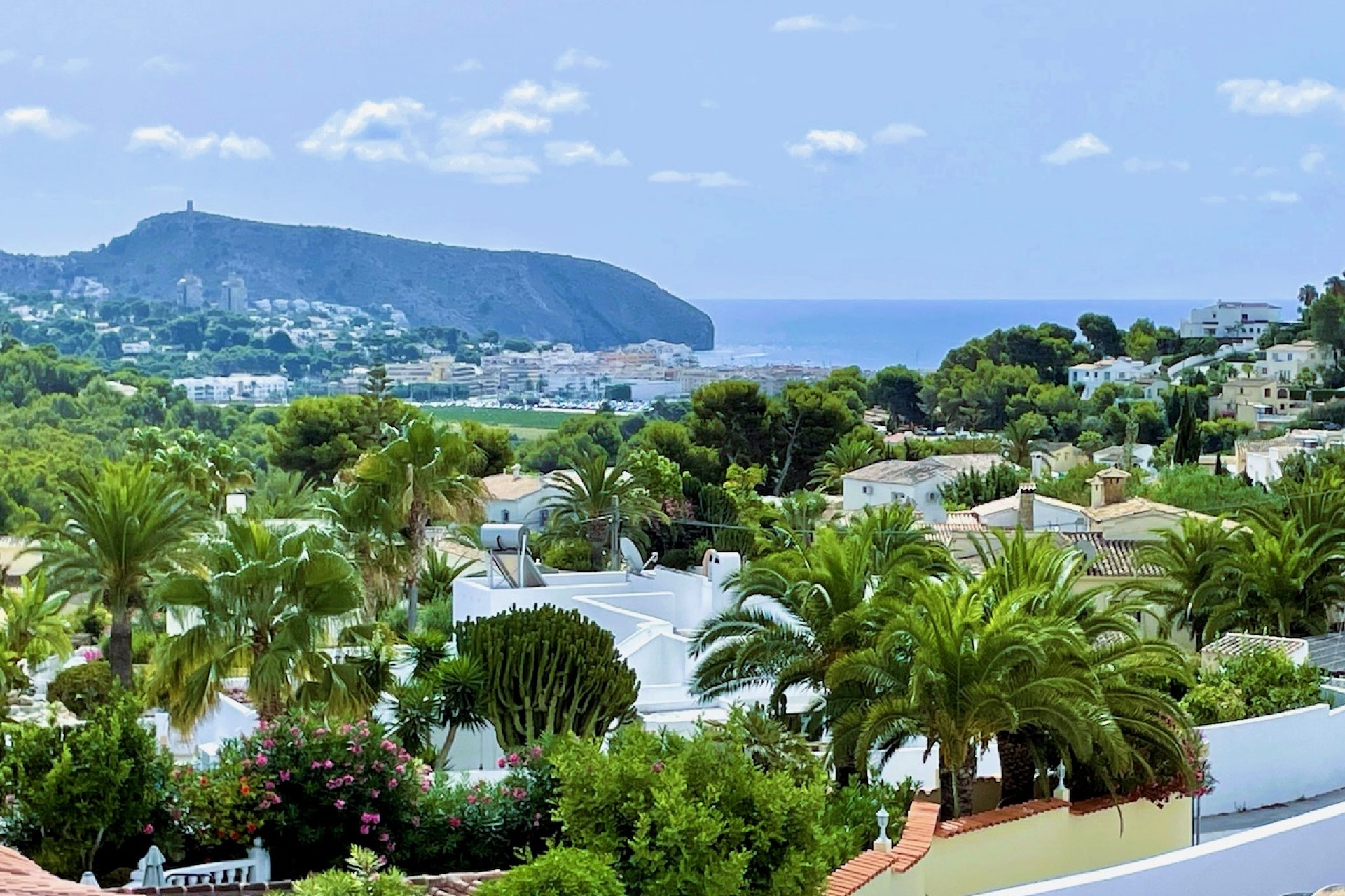 Te koop - Villa -
Moraira - Benimeit