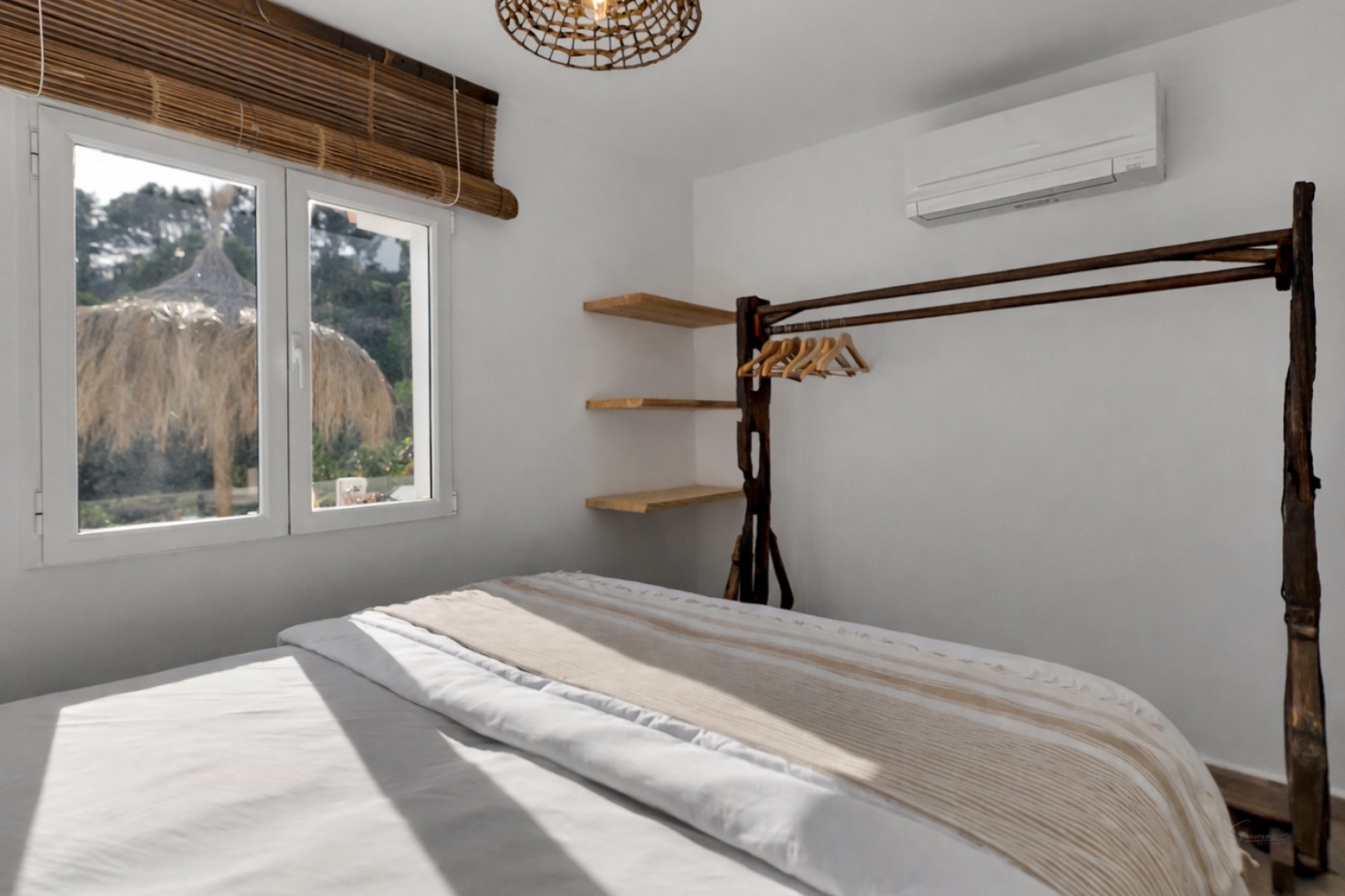 Te koop - Villa -
Moraira - Benimeit