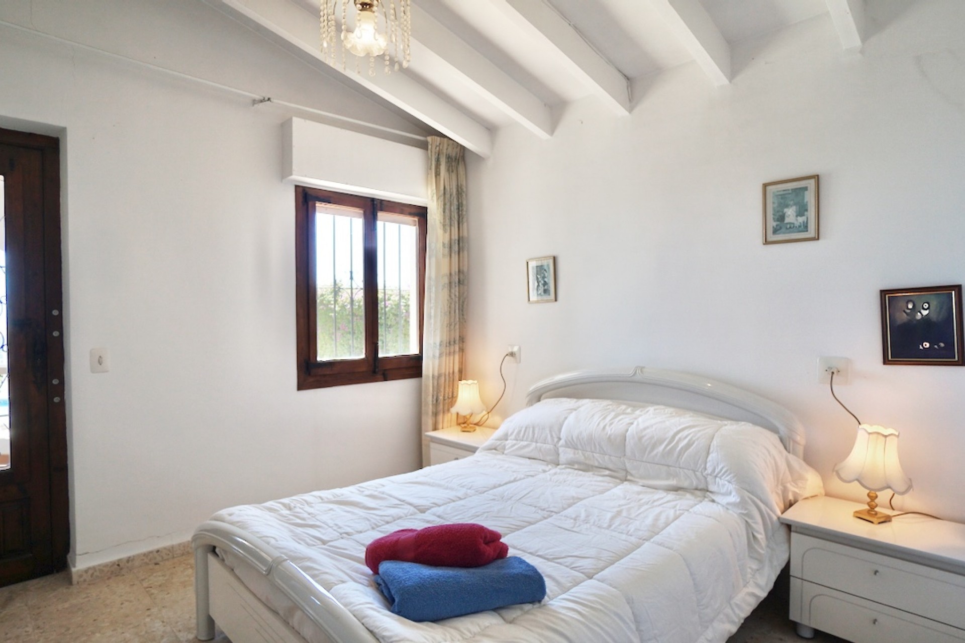 Te koop - Villa -
Moraira - Benimeit