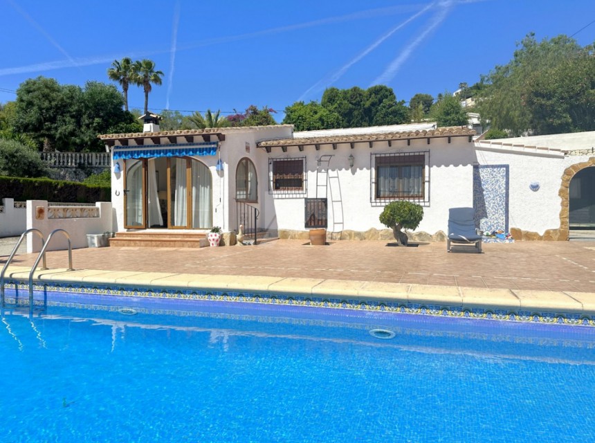 Te koop - Villa -
Moraira - Benimeit