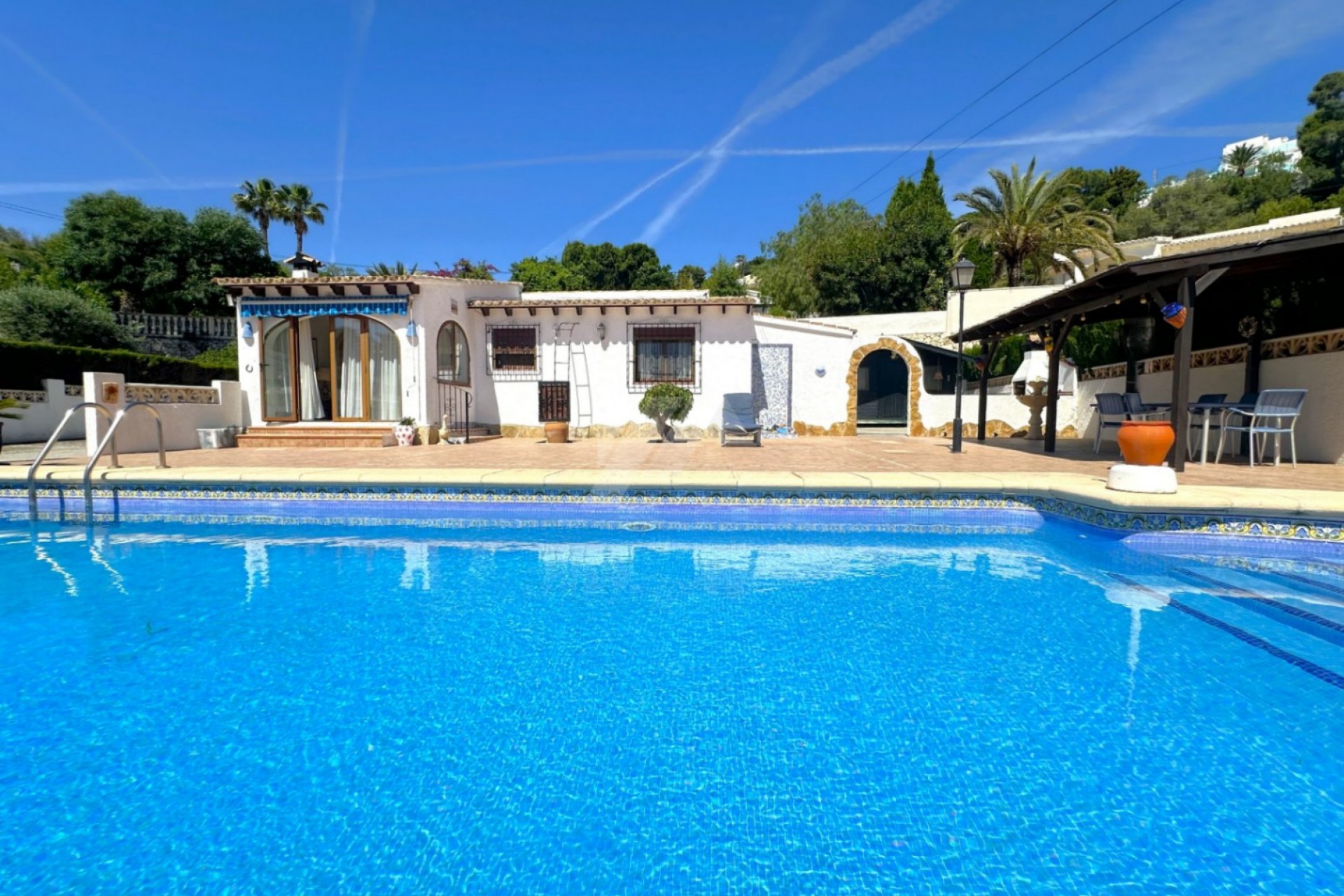 Te koop - Villa -
Moraira - Benimeit