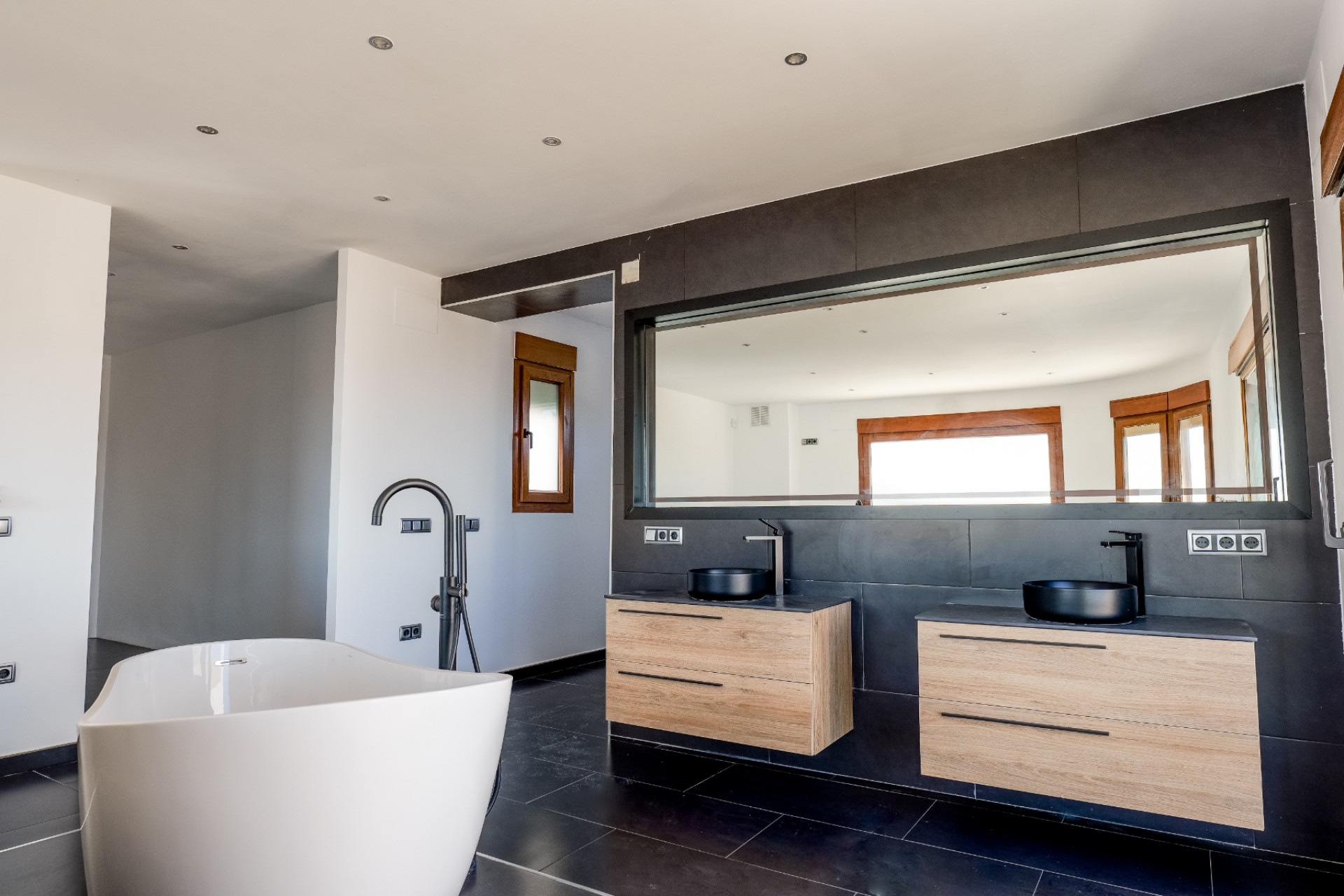 Te koop - Villa -
Moraira - Benimeit