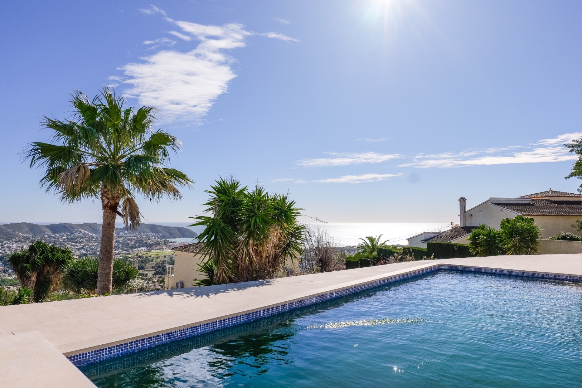 Te koop - Villa -
Moraira - Benimeit