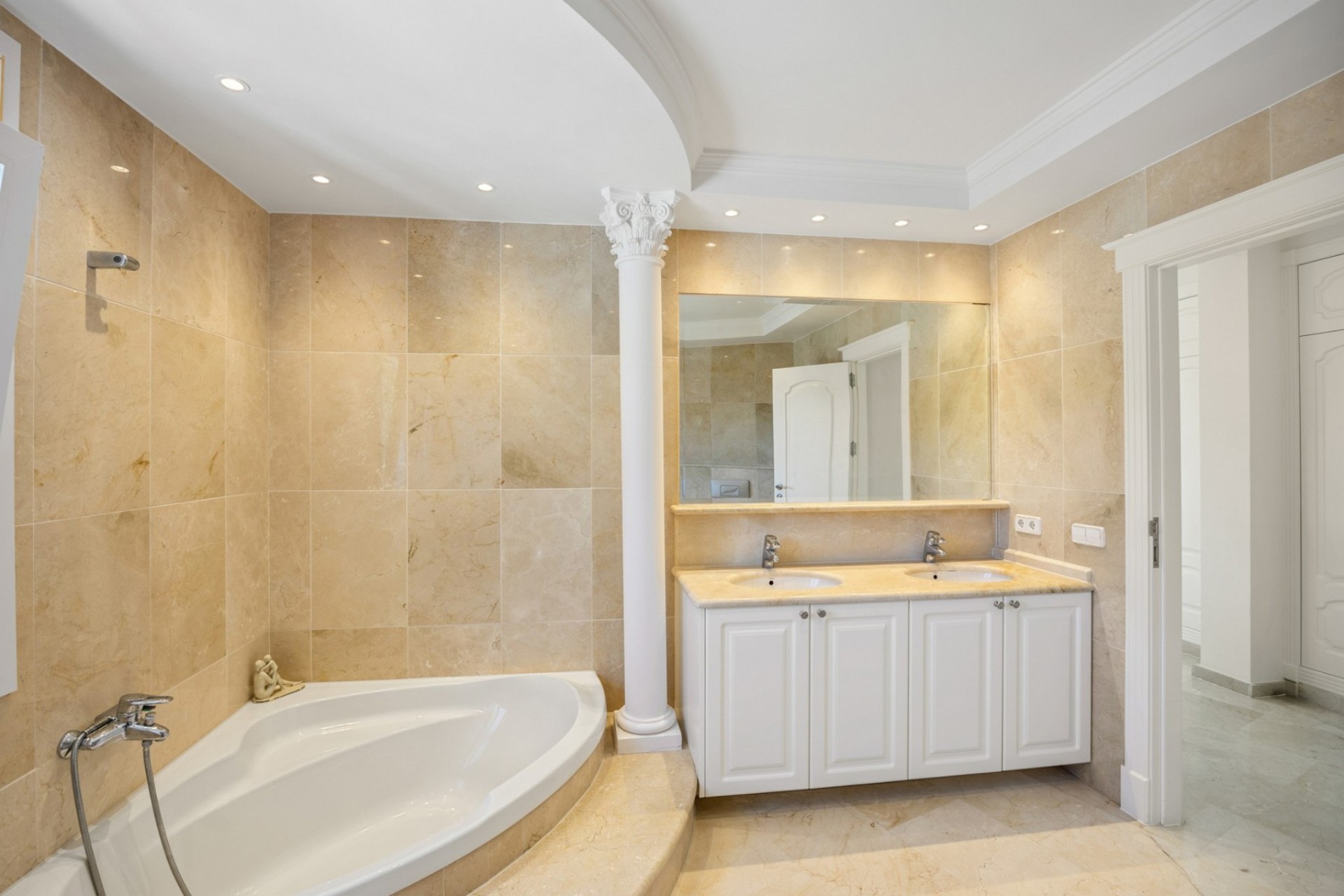 Te koop - Villa -
Moraira - La Arnella