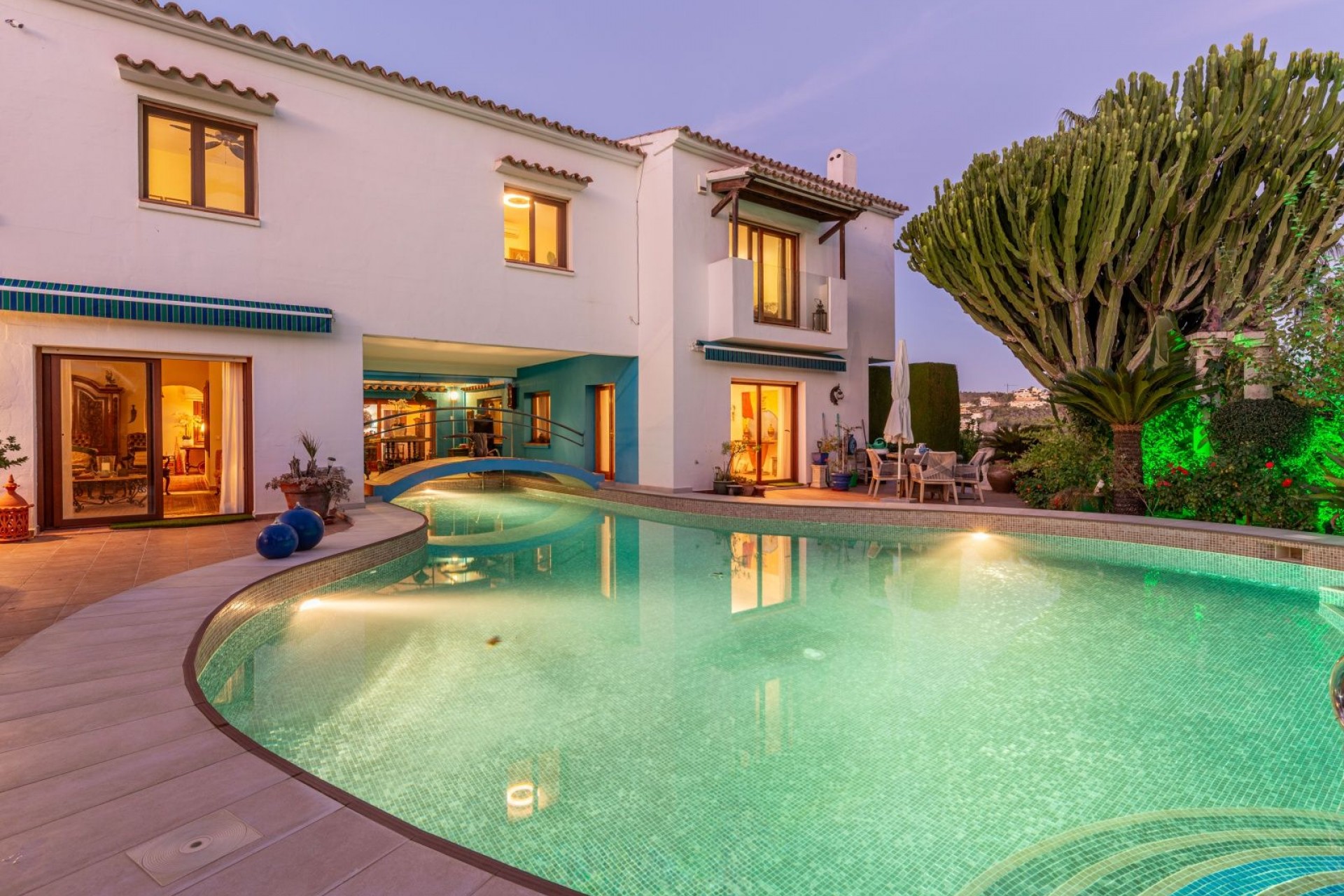 Te koop - Villa -
Moraira - La Sabatera