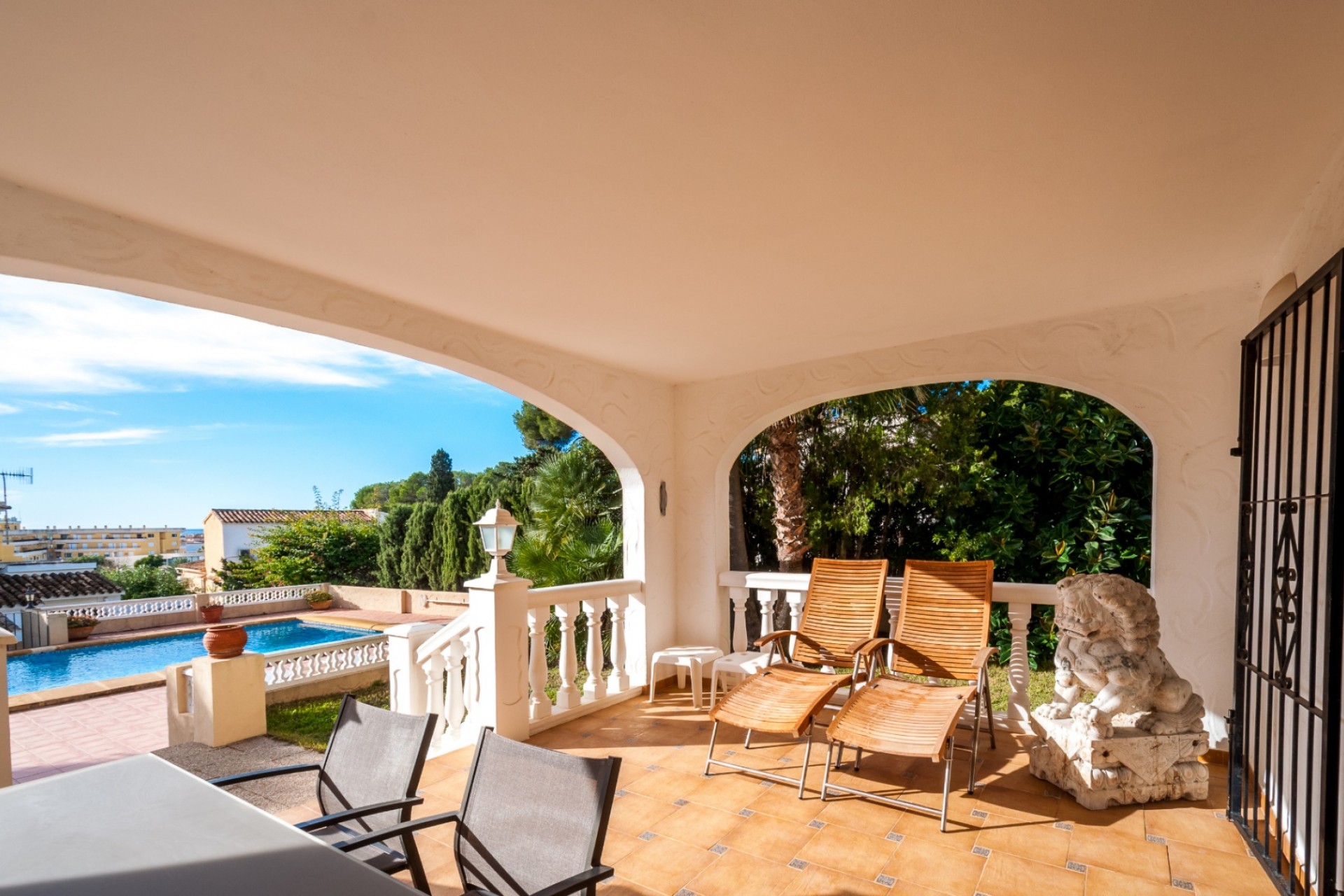 Te koop - Villa -
Moraira