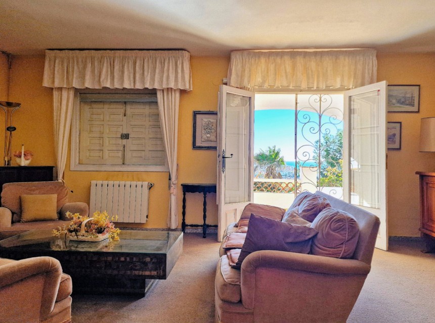 Te koop - Villa -
Moraira
