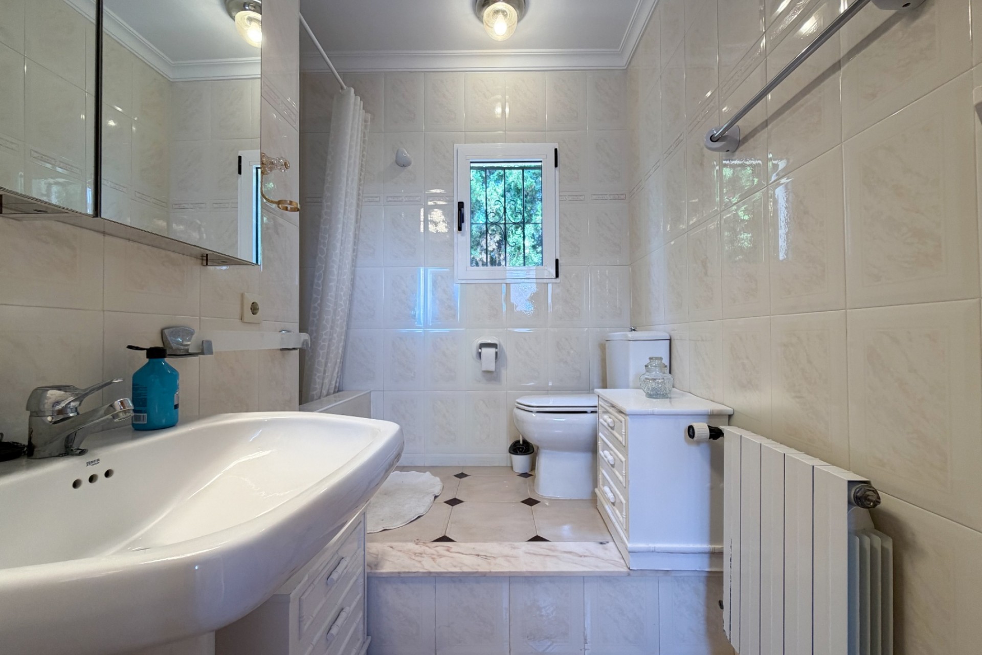 Te koop - Villa -
Moraira