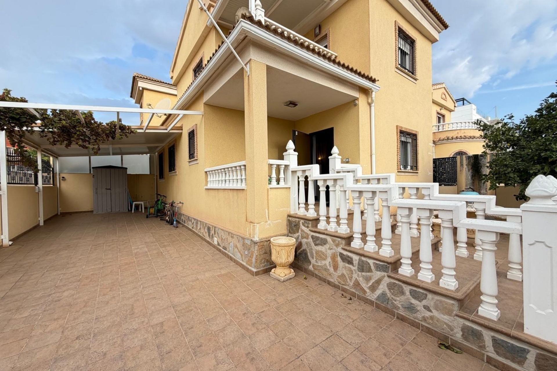 Te koop - Villa -
Orihuela Costa - Lomas de Don Juan