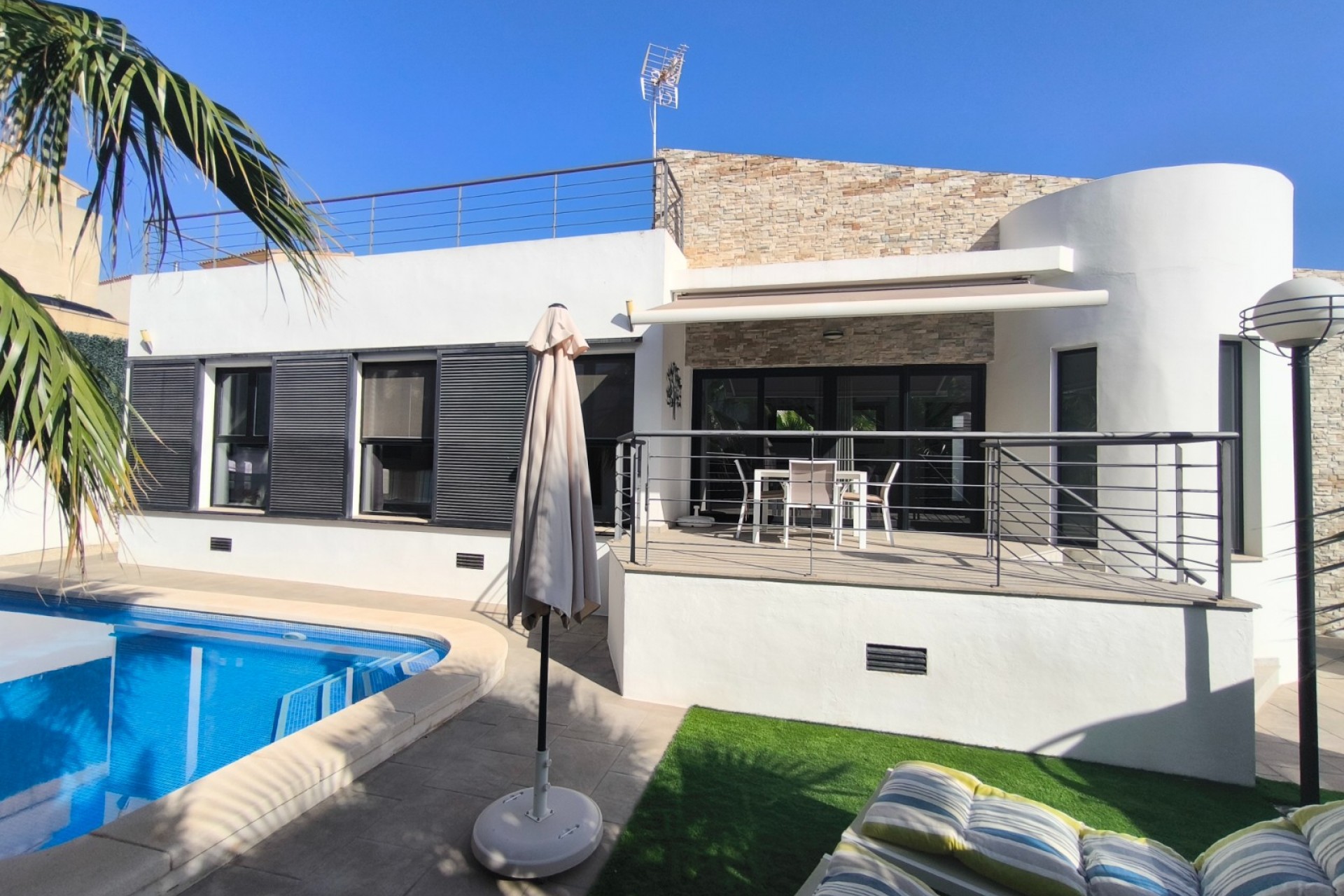 Te koop - Villa -
Polop - Alberca
