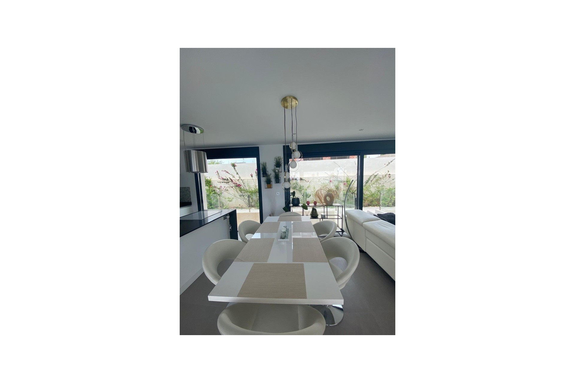 Te koop - Villa -
Polop