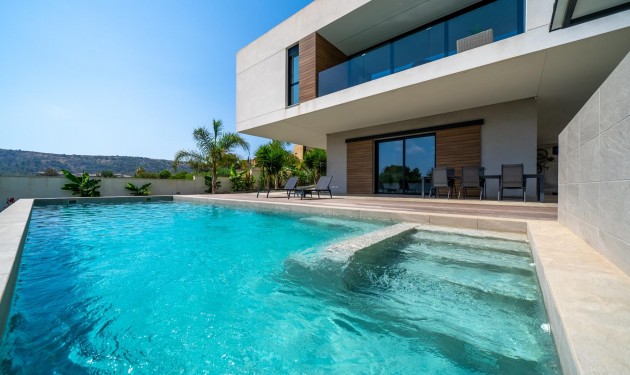 Villa - A Vendre - Alicante -
                Vistahermosa